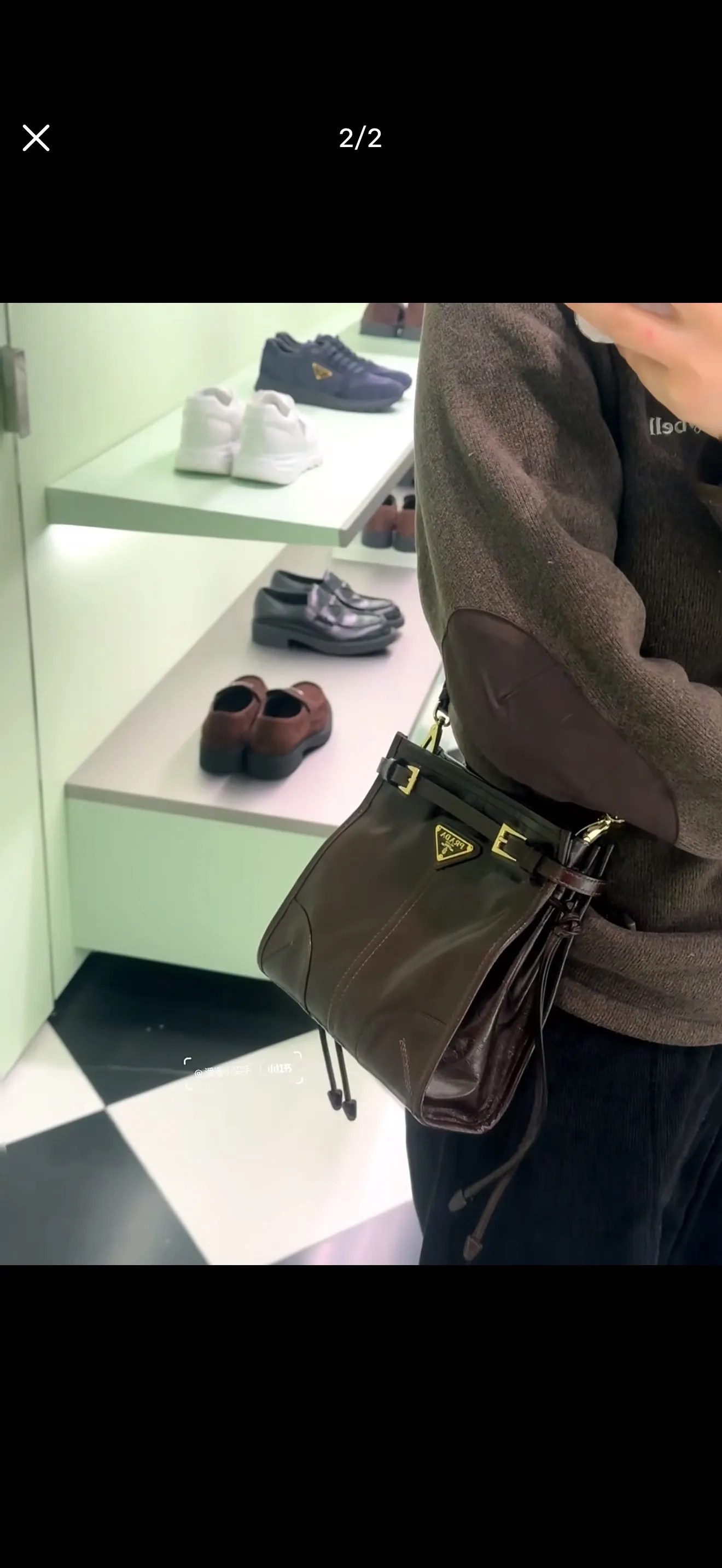 Soft Lux Leather Crossbody Bag D31017912 — view 6