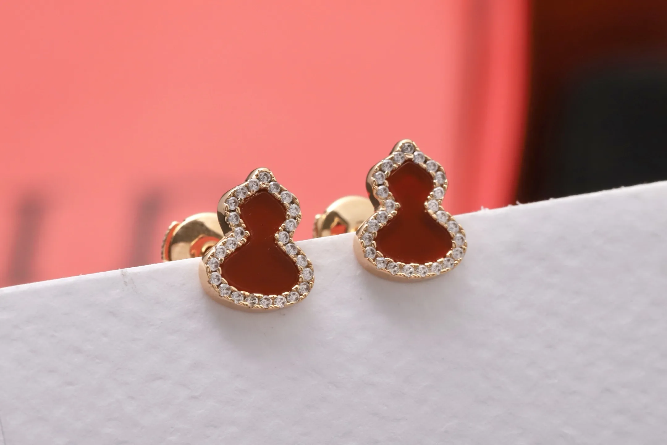 Wulu Red Agate Stud Earrings (Gold-Plated Brass) D15517125 — view 6