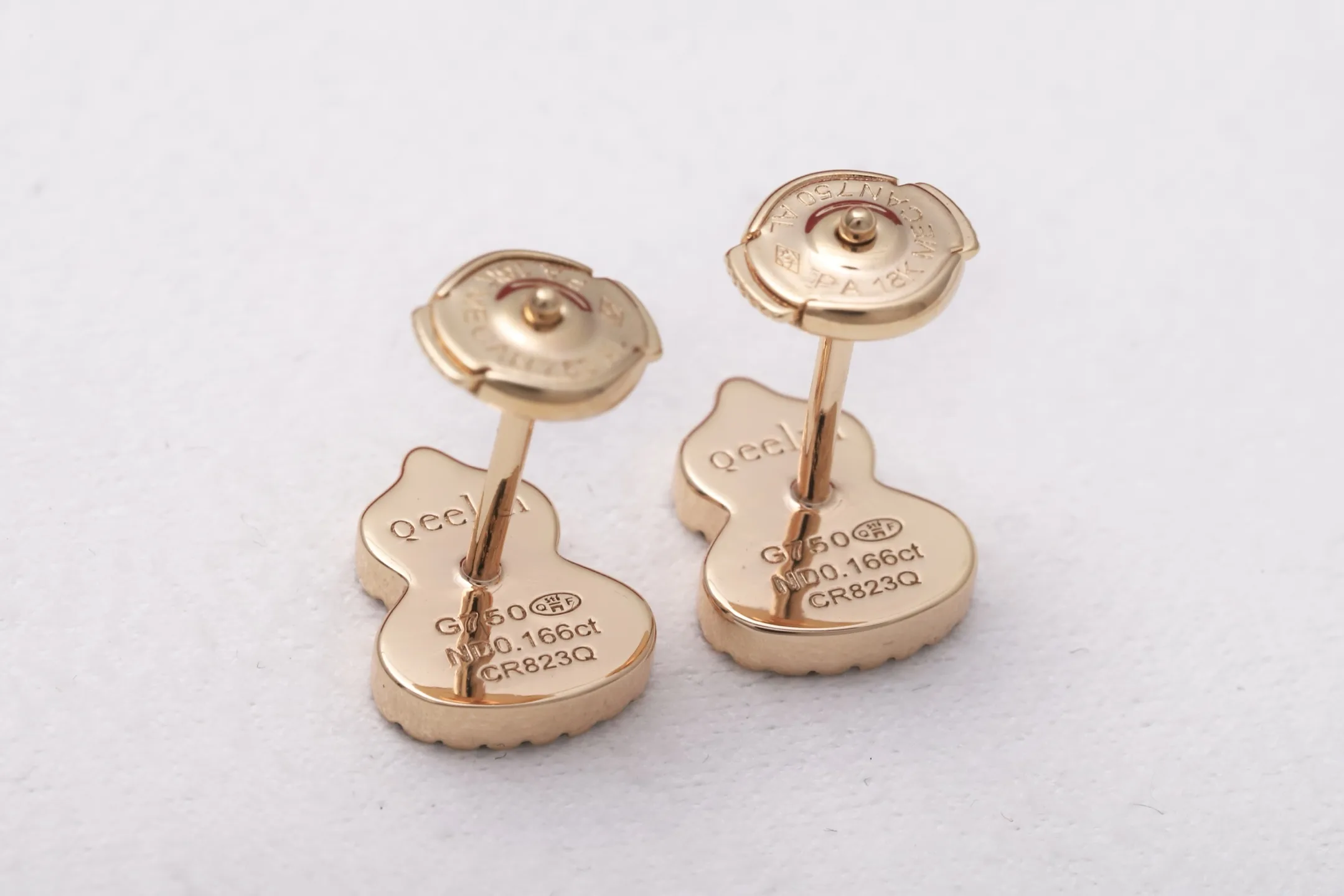 Wulu Red Agate Stud Earrings (Gold-Plated Brass) D15517125 — view 7
