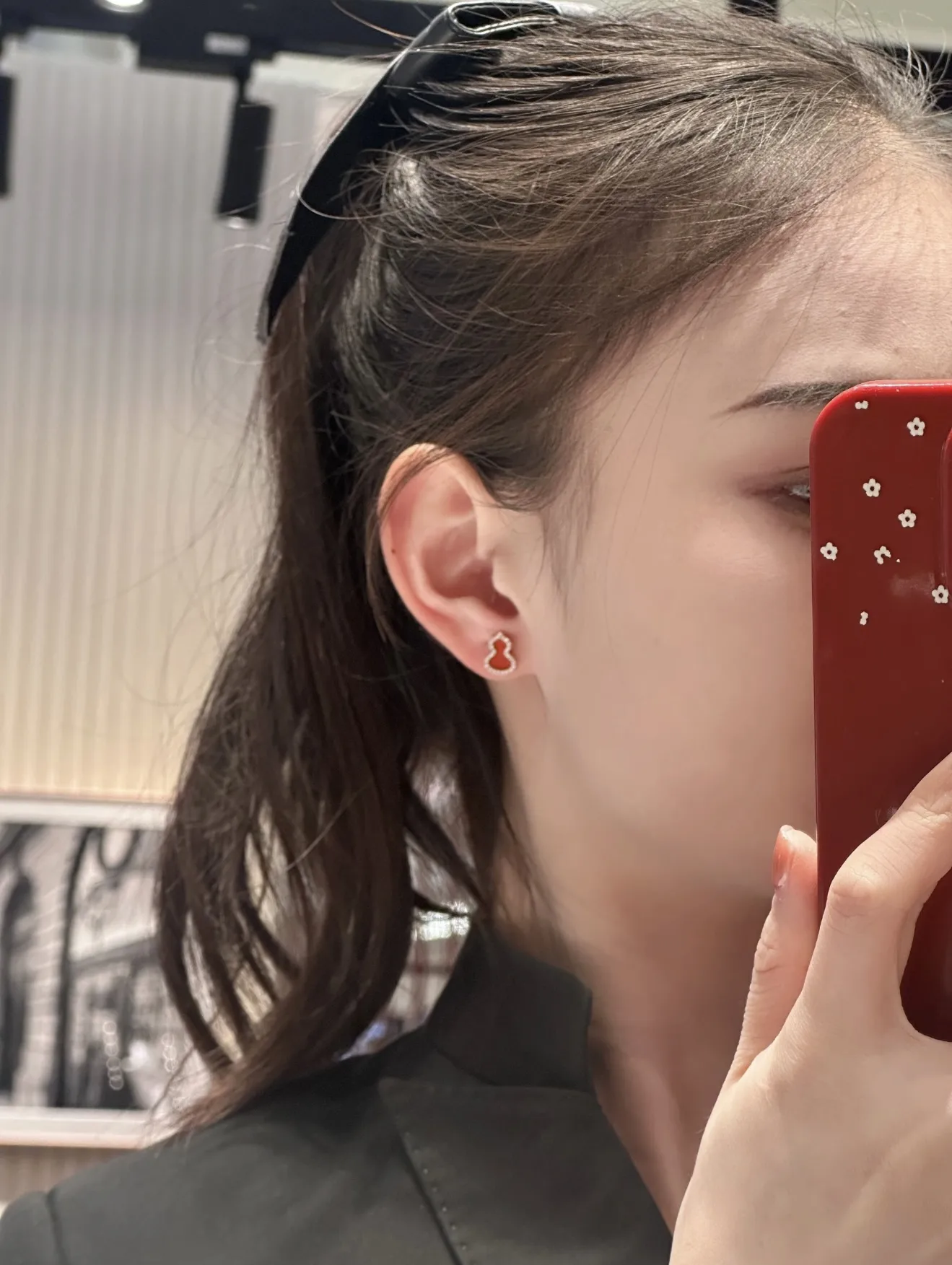 Wulu Red Agate Stud Earrings (Gold-Plated Brass) D15517125 — view 12