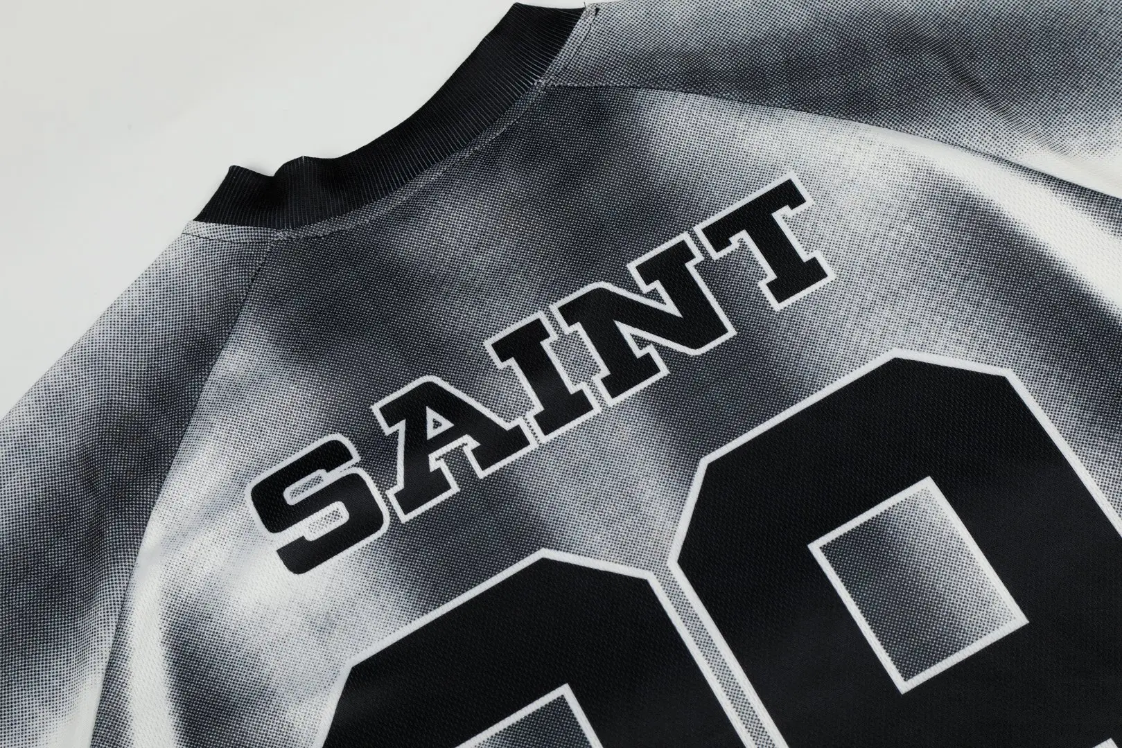 Saint Michael Graphic Print V-Neck Jersey D8811514 — view 6