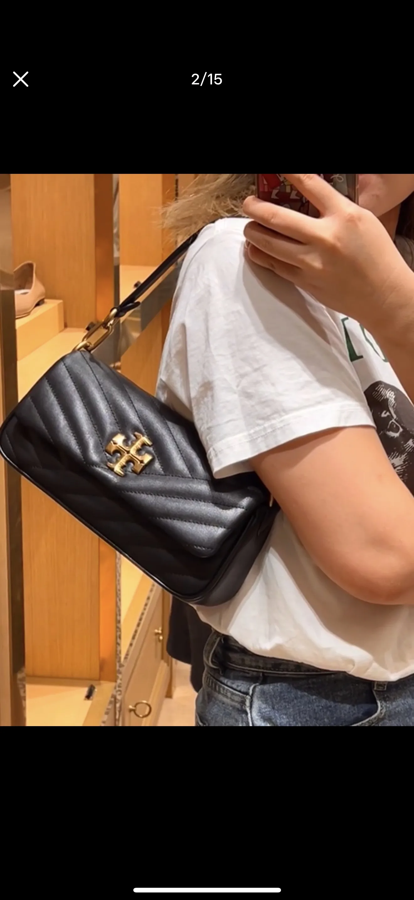 Kira Chevron Quilted Shoulder Bag D31018294