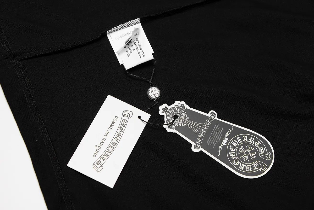 Embellished Cross Patch Cotton T-Shirt D11511617 — view 5