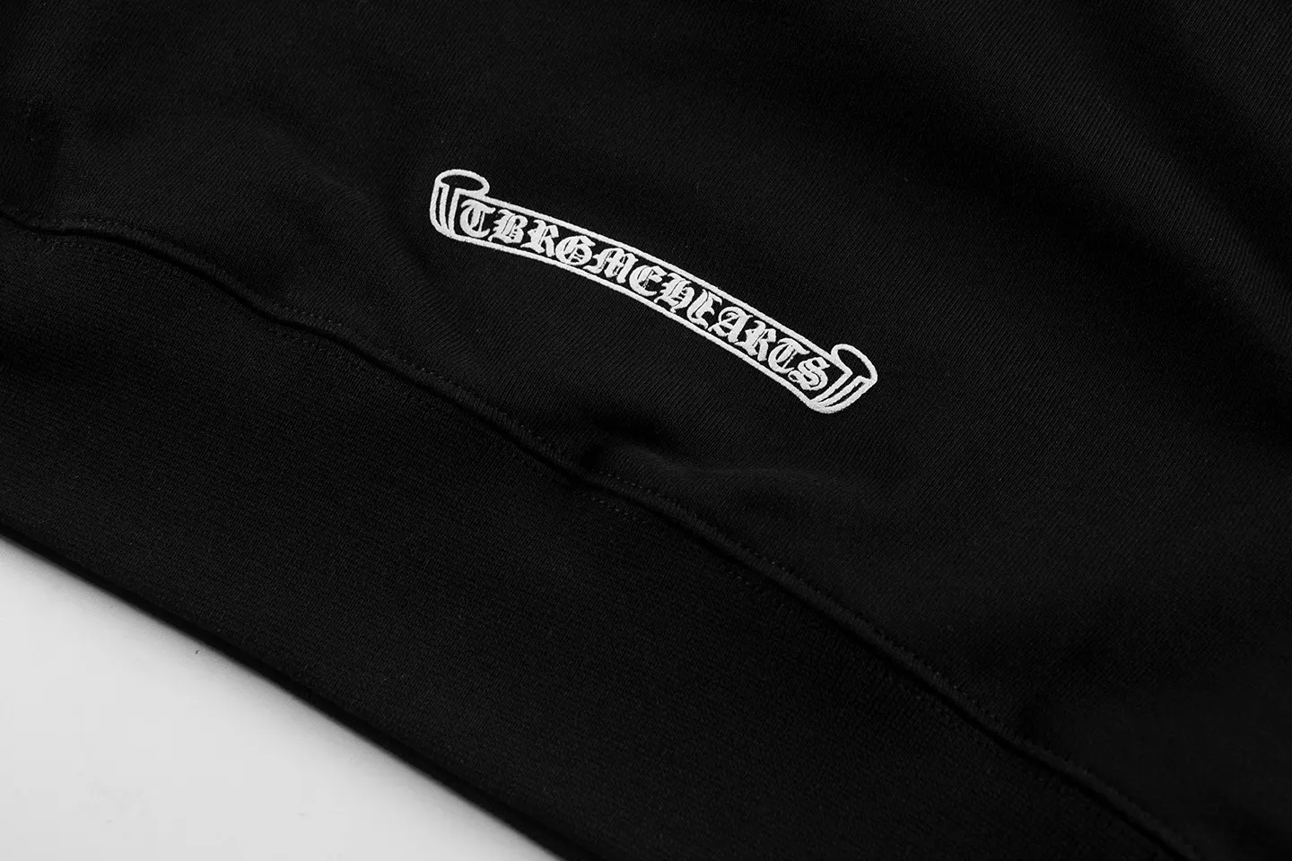 Horseshoe Logo Zip-Detail Sweatshirt D11515545 — view 3