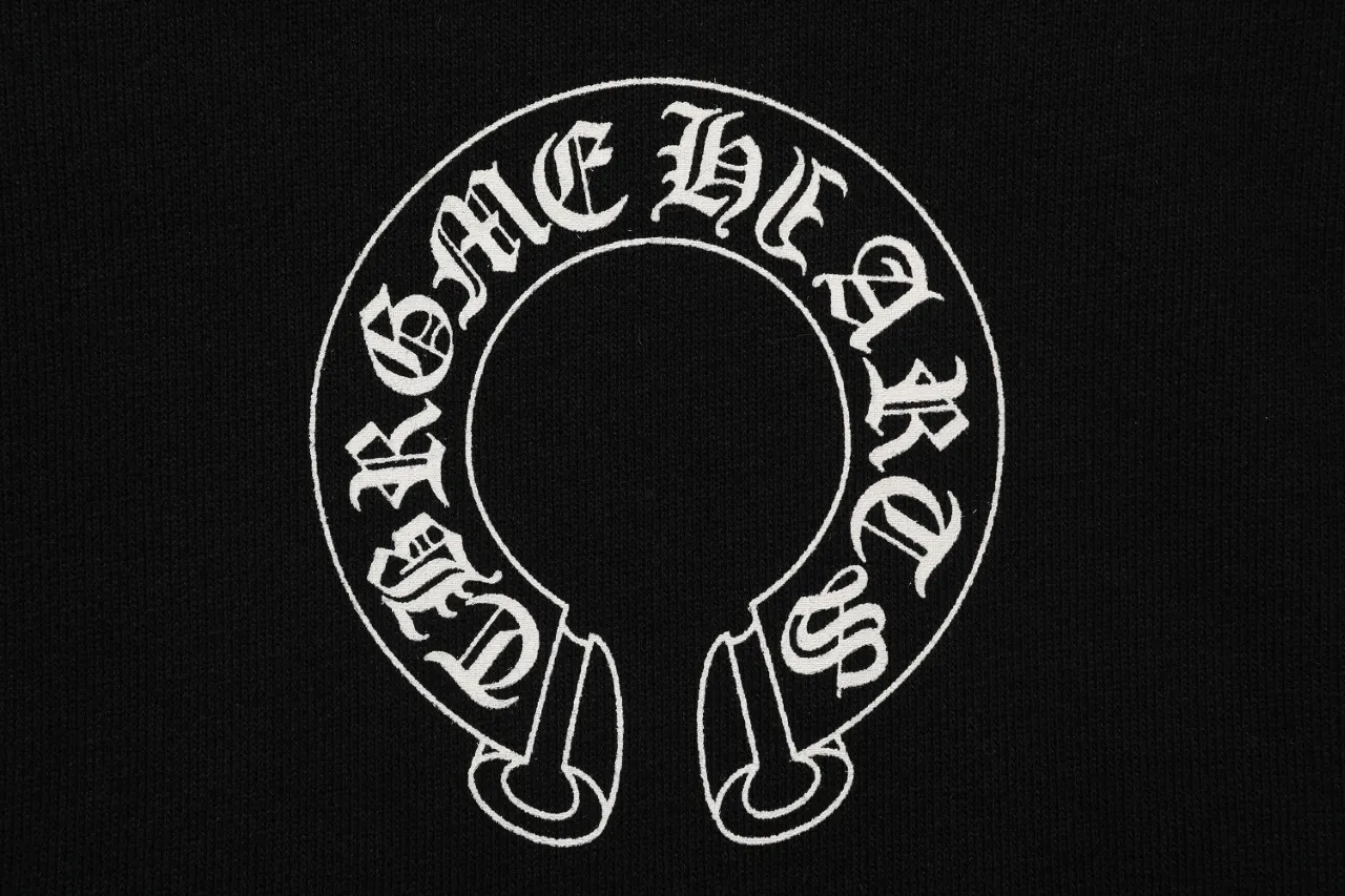 Horseshoe Logo Graphic Crew-Neck Sweatshirt D10515511 — view 6