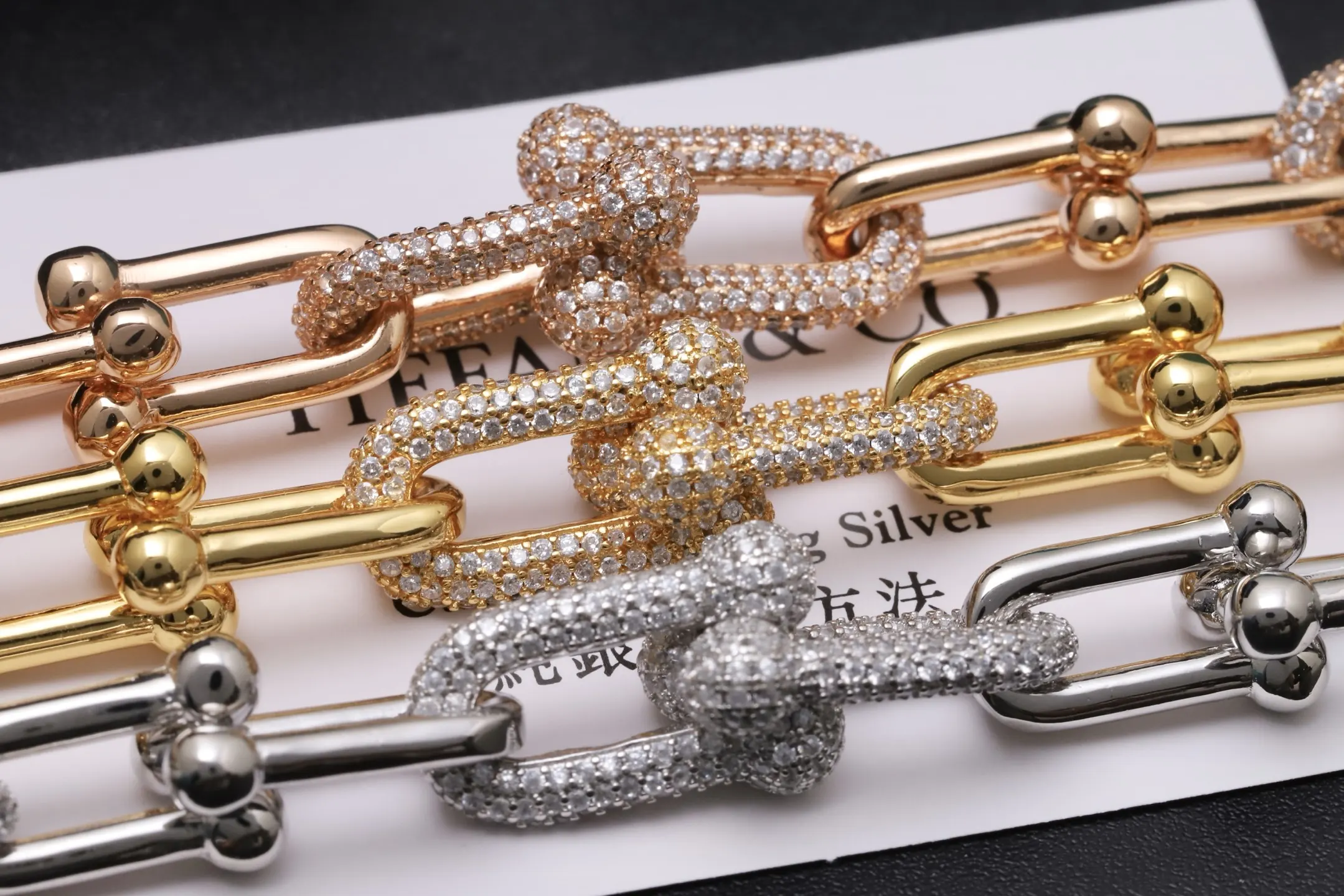 HardWear Pavé Diamond Link Bracelet (18K White Gold-Plated) D18017340 — view 7