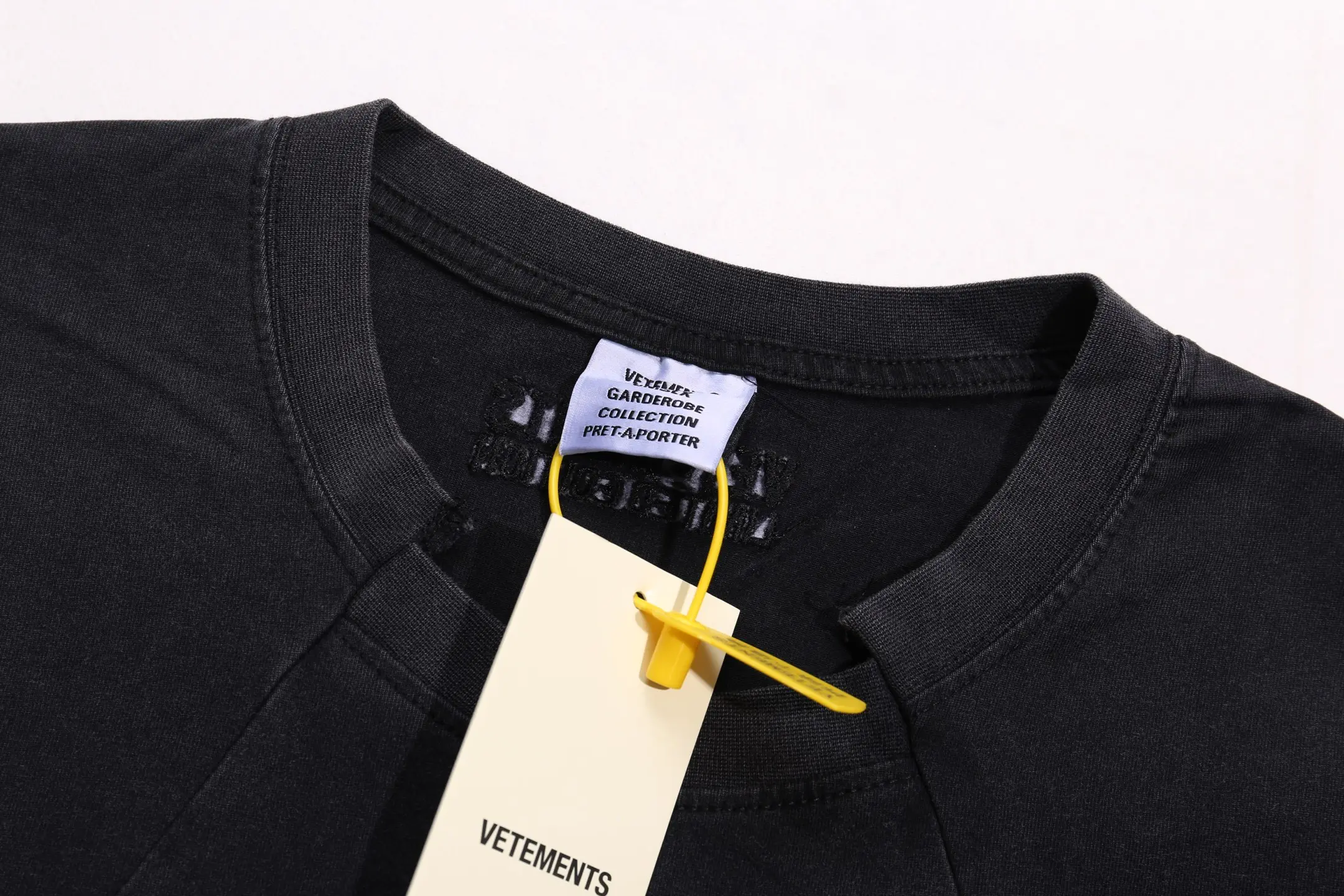 Panelled Washed Cotton T-Shirt D17512750 — view 11