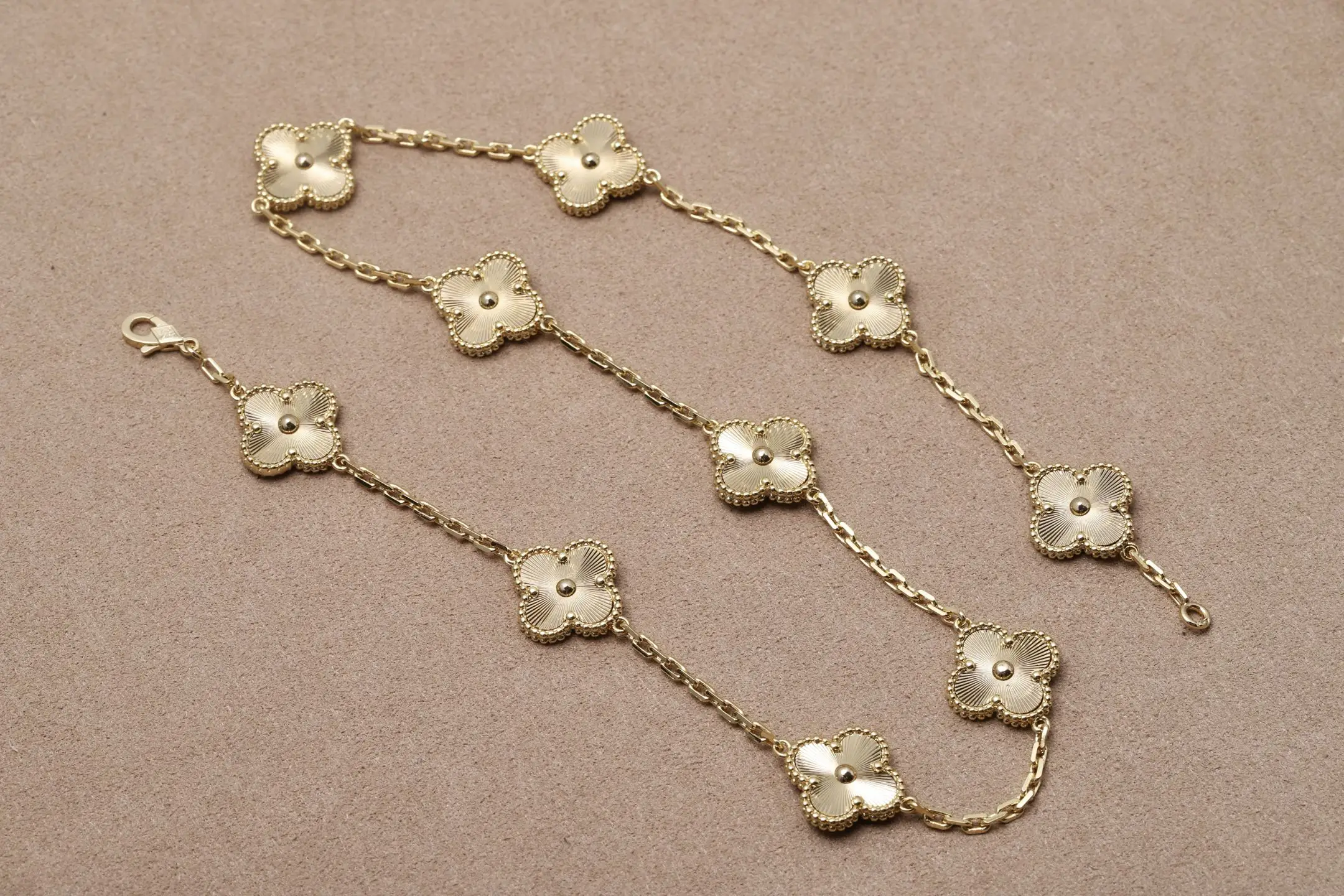 Alhambra 10-Motif Guilloché Necklace (Gold-Plated Brass) D33016582 — view 2