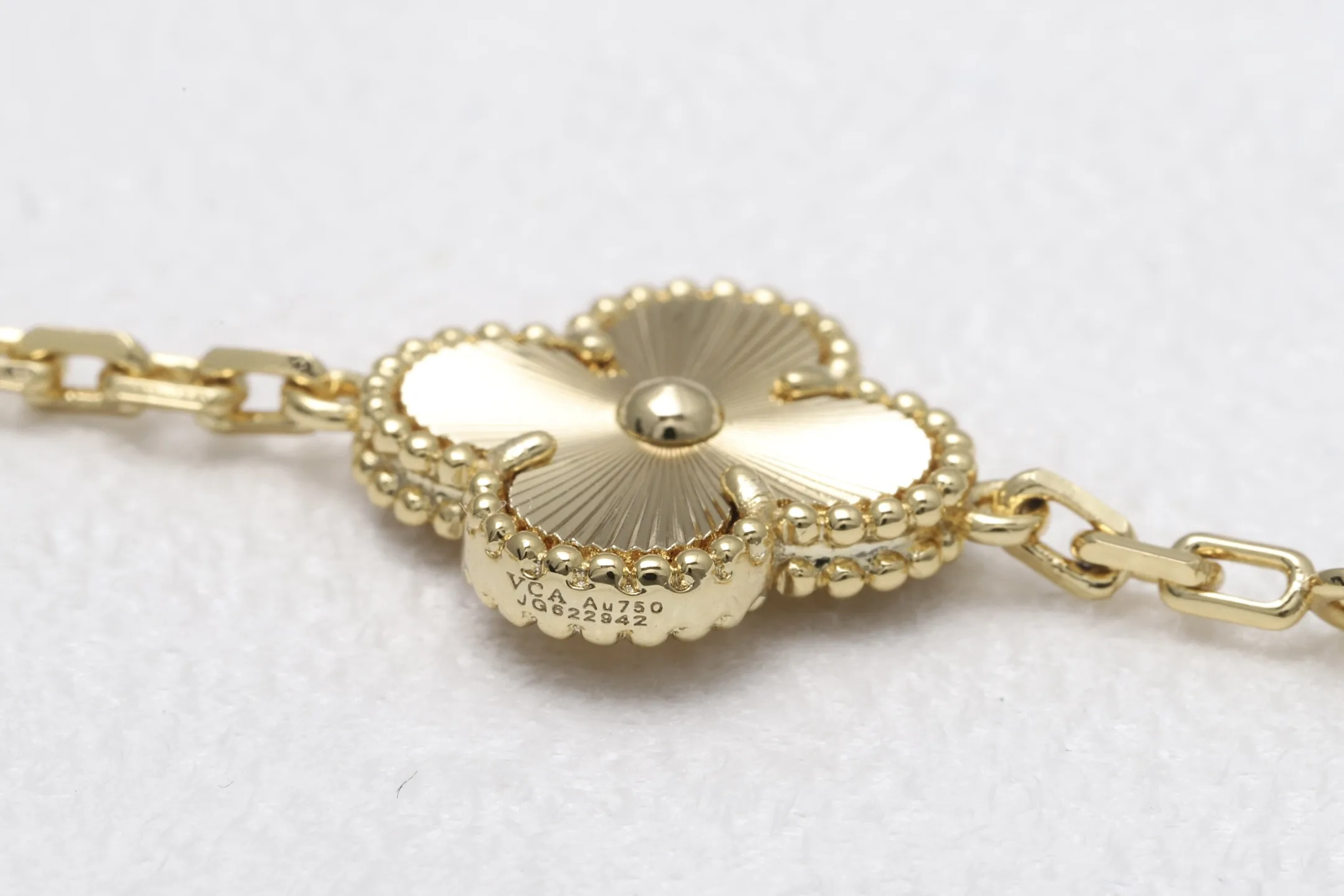 Alhambra 10-Motif Guilloché Necklace (Gold-Plated Brass) D33016582 — view 5