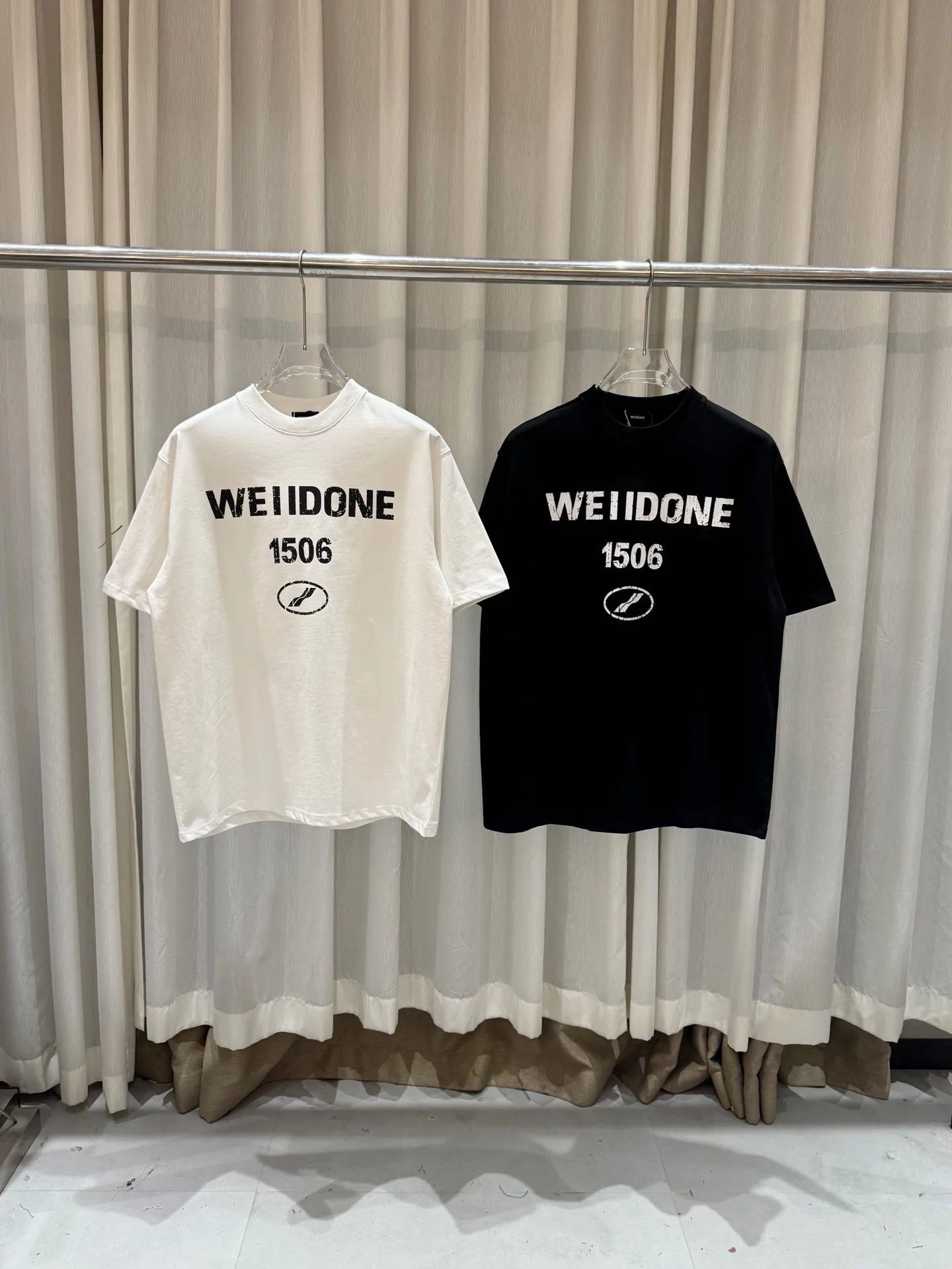 We11done Distressed Logo Oversized T-Shirt D9011457