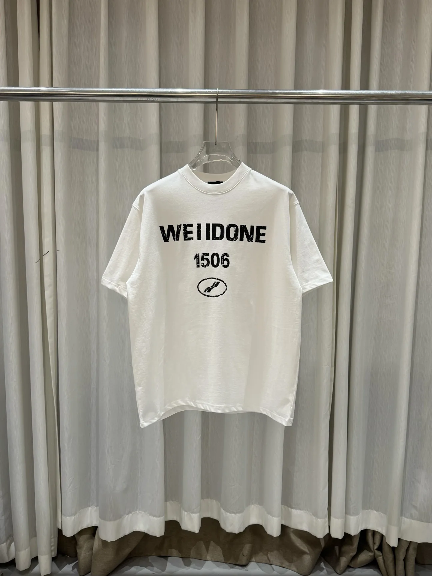 We11done Distressed Logo Oversized T-Shirt D9011457 — view 4