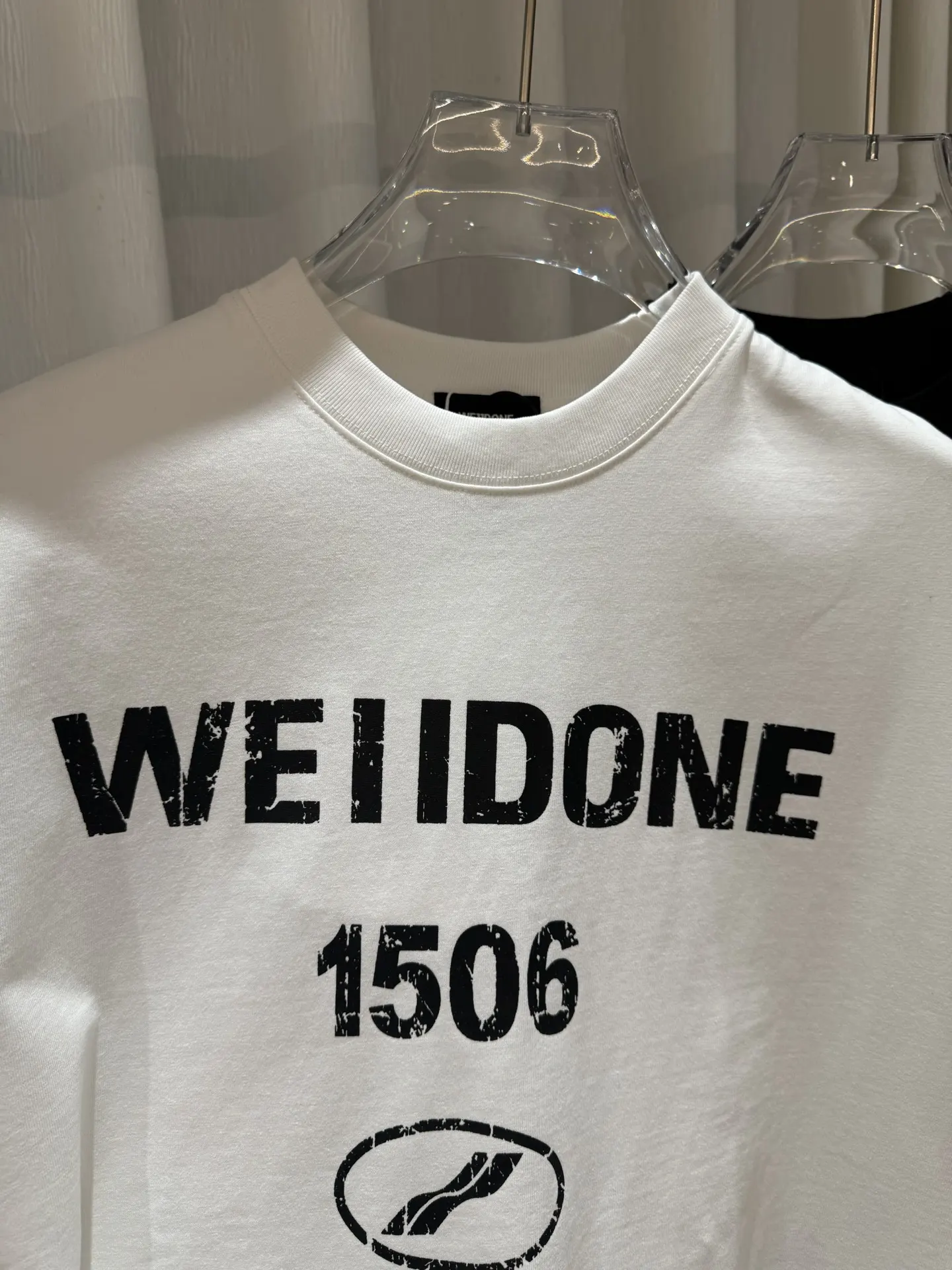 We11done Distressed Logo Oversized T-Shirt D9011457 — view 6