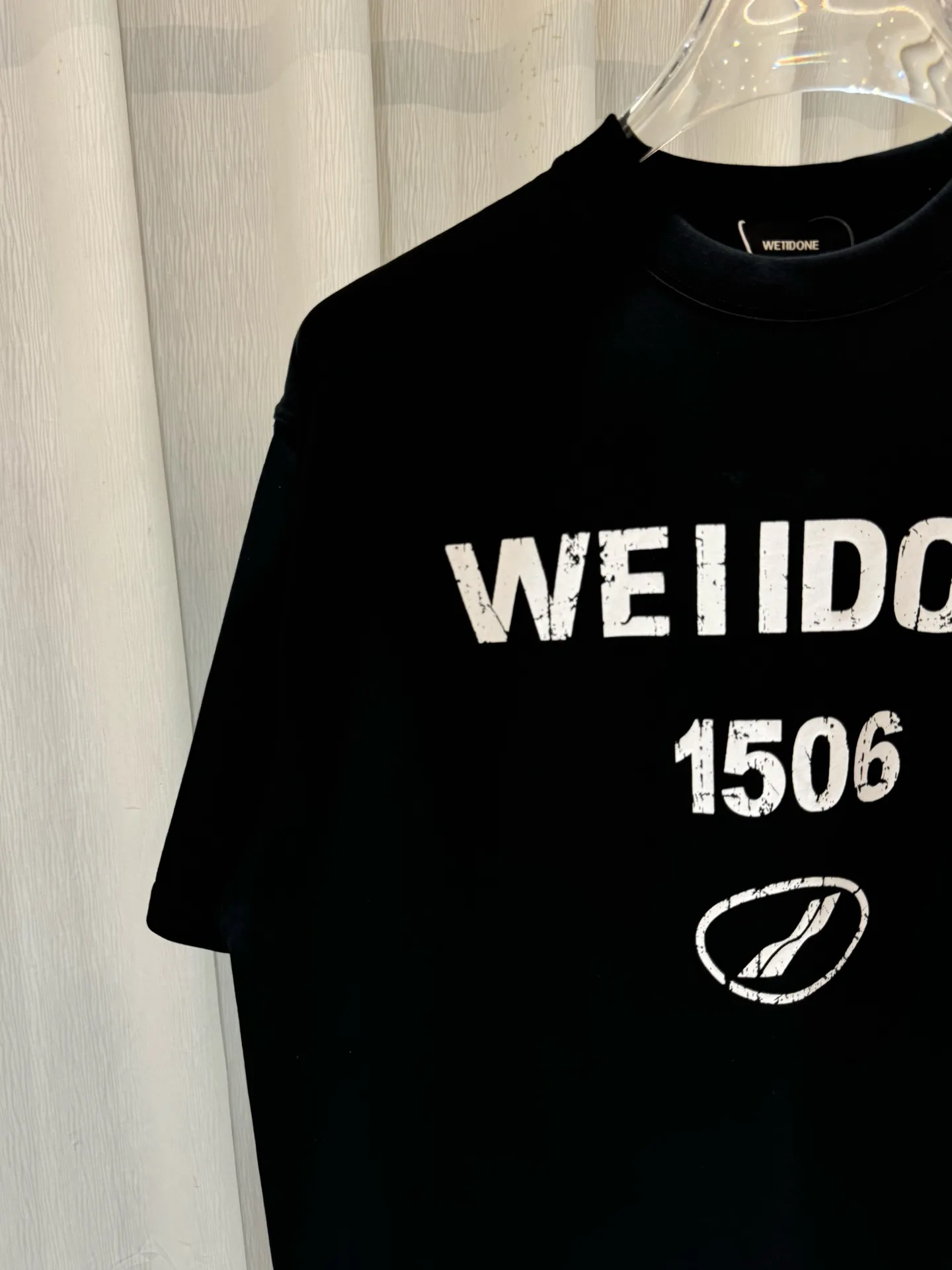 We11done Distressed Logo Oversized T-Shirt D9011457 — view 8