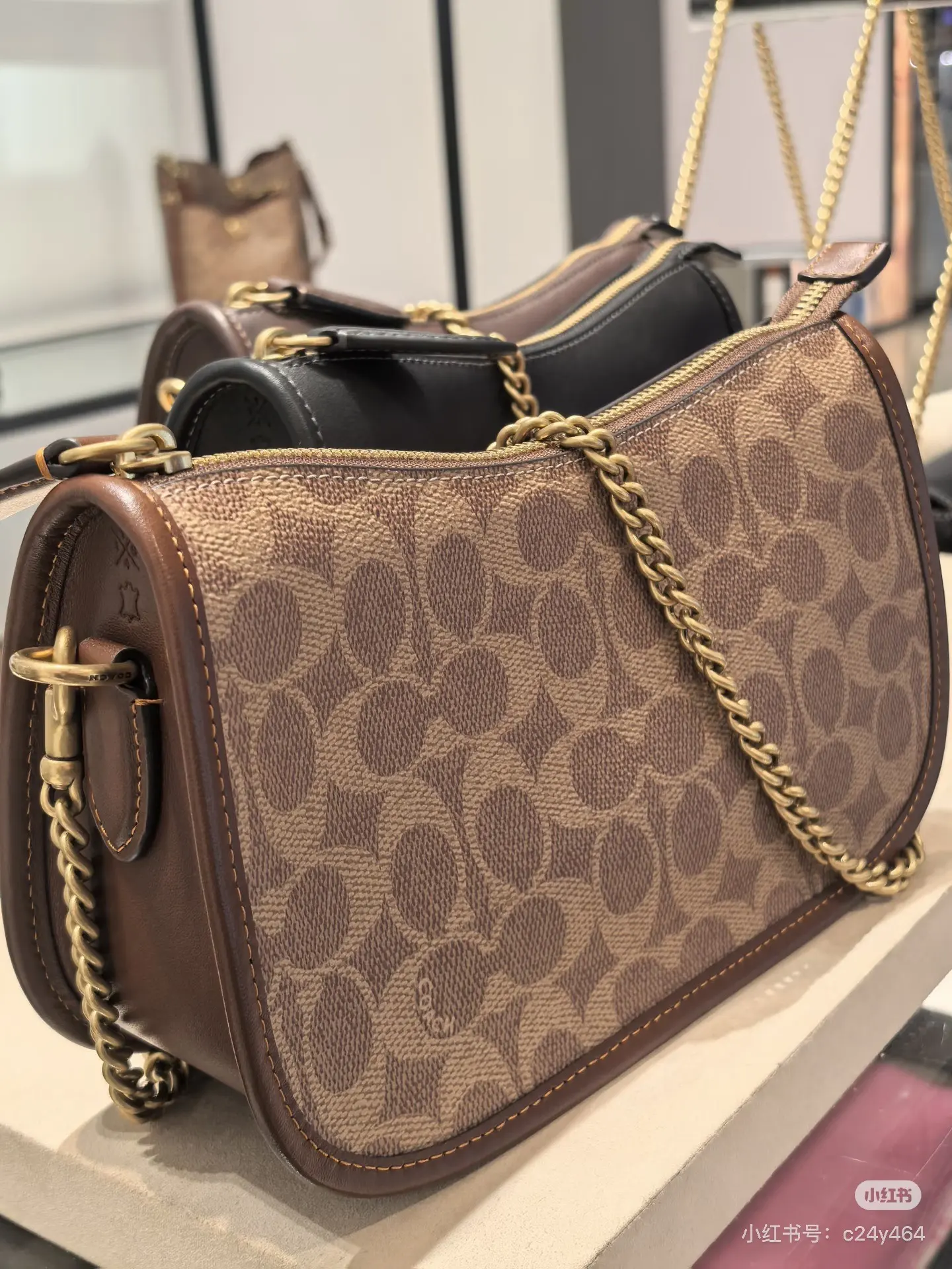 Waverly Monogram Shoulder Bag D30017938 — view 6
