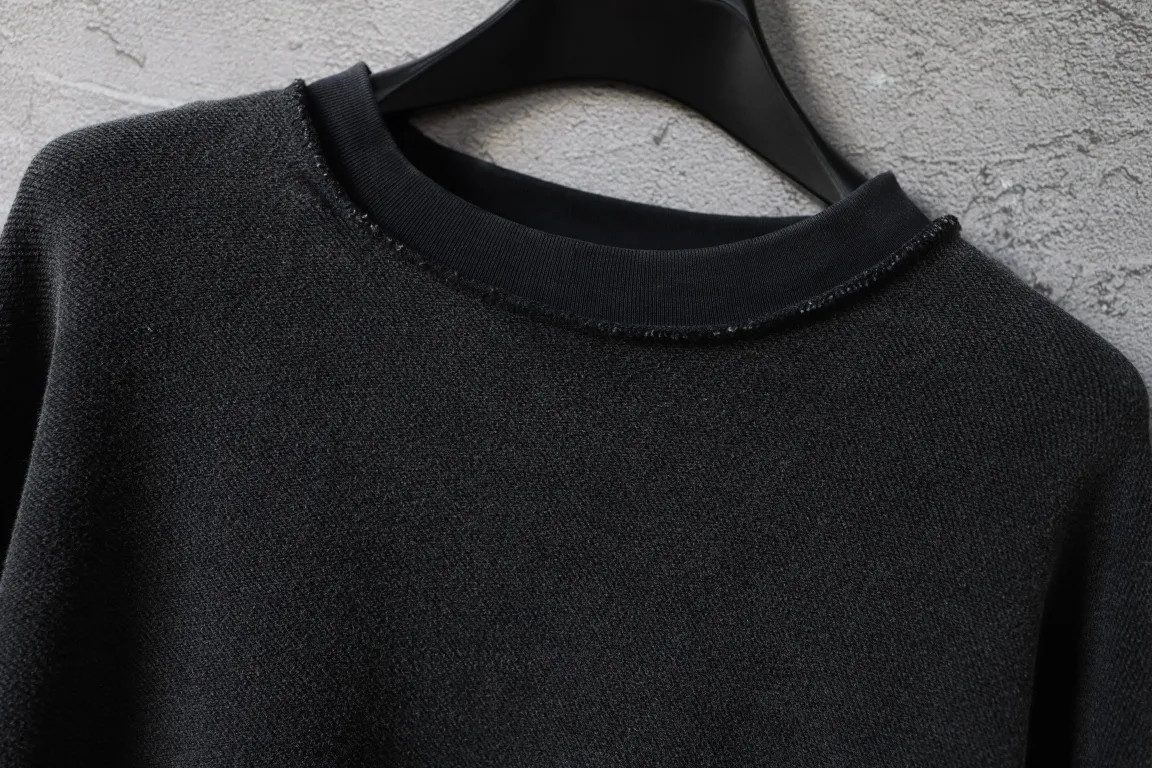 3B Logo Embroidered Inside-Out Sweatshirt D26921282 — view 4