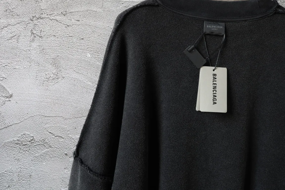 3B Logo Embroidered Inside-Out Sweatshirt D26921282 — view 6
