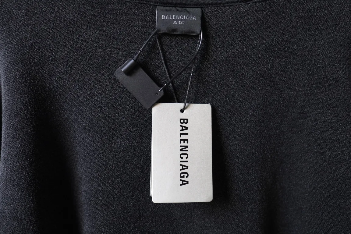 3B Logo Embroidered Inside-Out Sweatshirt D26921282 — view 8