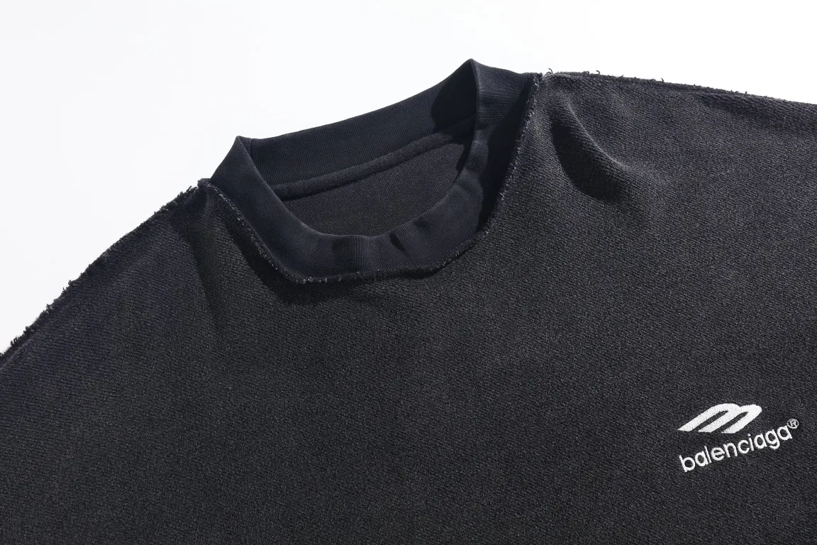 3B Logo Embroidered Inside-Out Sweatshirt D26921282 — view 16