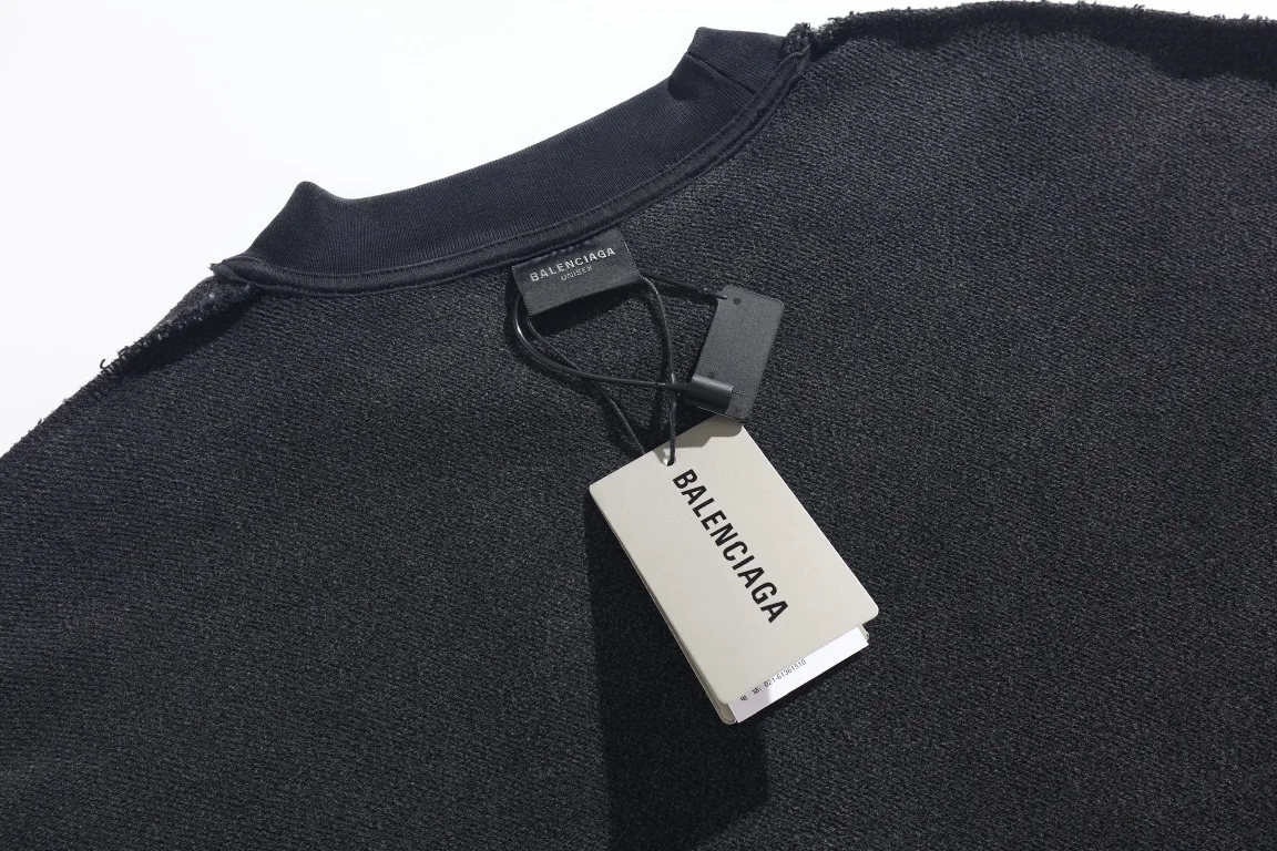 3B Logo Embroidered Inside-Out Sweatshirt D26921282 — view 17