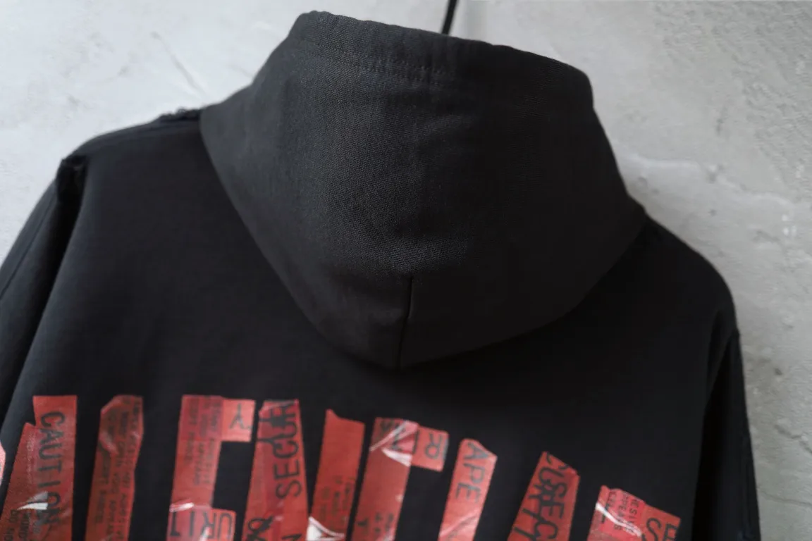 Distressed Tape Logo Zip-Up Hoodie D30921329 — view 4