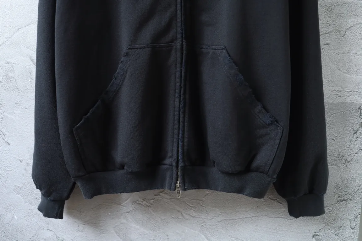 Distressed Tape Logo Zip-Up Hoodie D30921329 — view 6