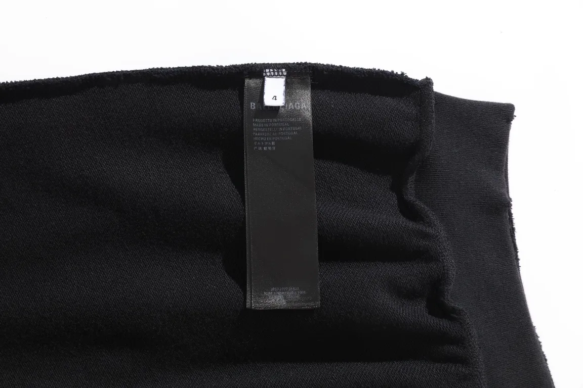 Distressed Tape Logo Zip-Up Hoodie D30921329 — view 17
