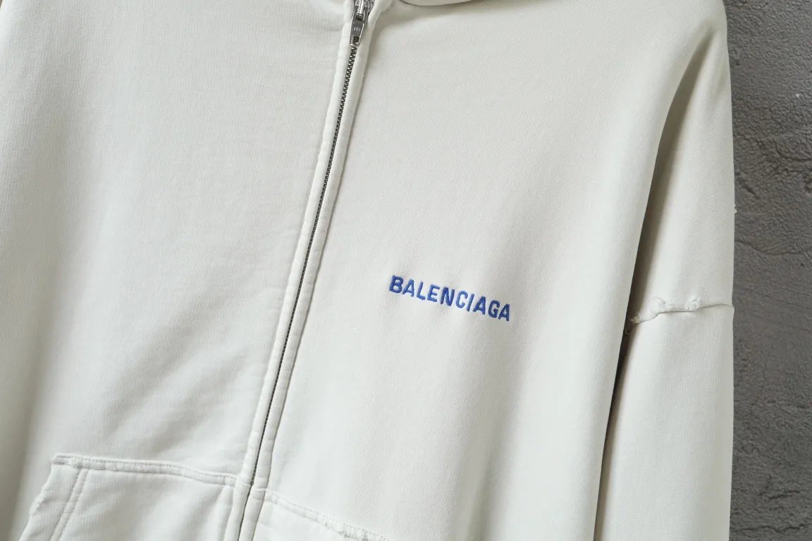 Distressed Logo-Embroidered Zip-Up Hoodie D29921336 — view 3