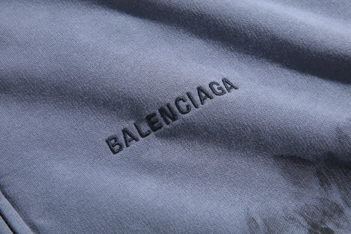 Logo Embroidered Distressed Zip-Up Hoodie D30921338 — view 12