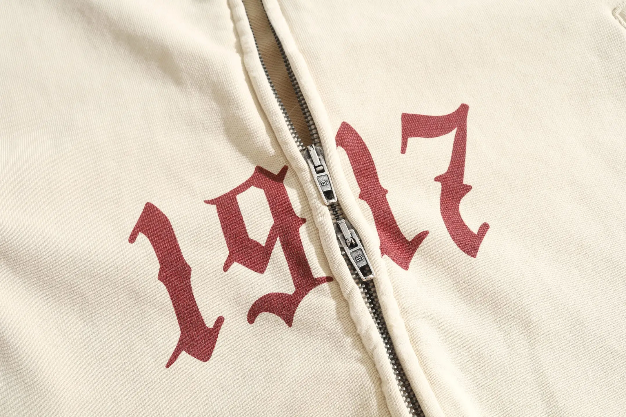 Graffiti Print Zip-Up Hoodie D31921309 — view 7