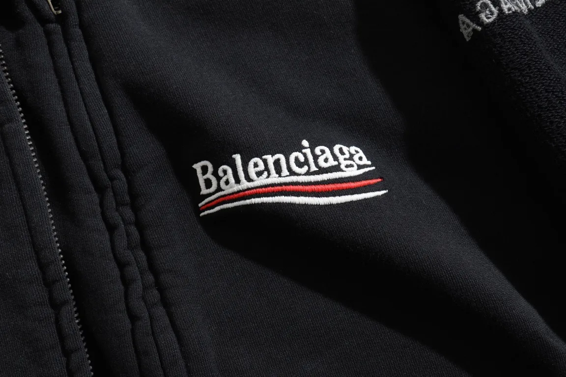 Logo-Embroidered Layered Zip-Up Hoodie D49921273 — view 15