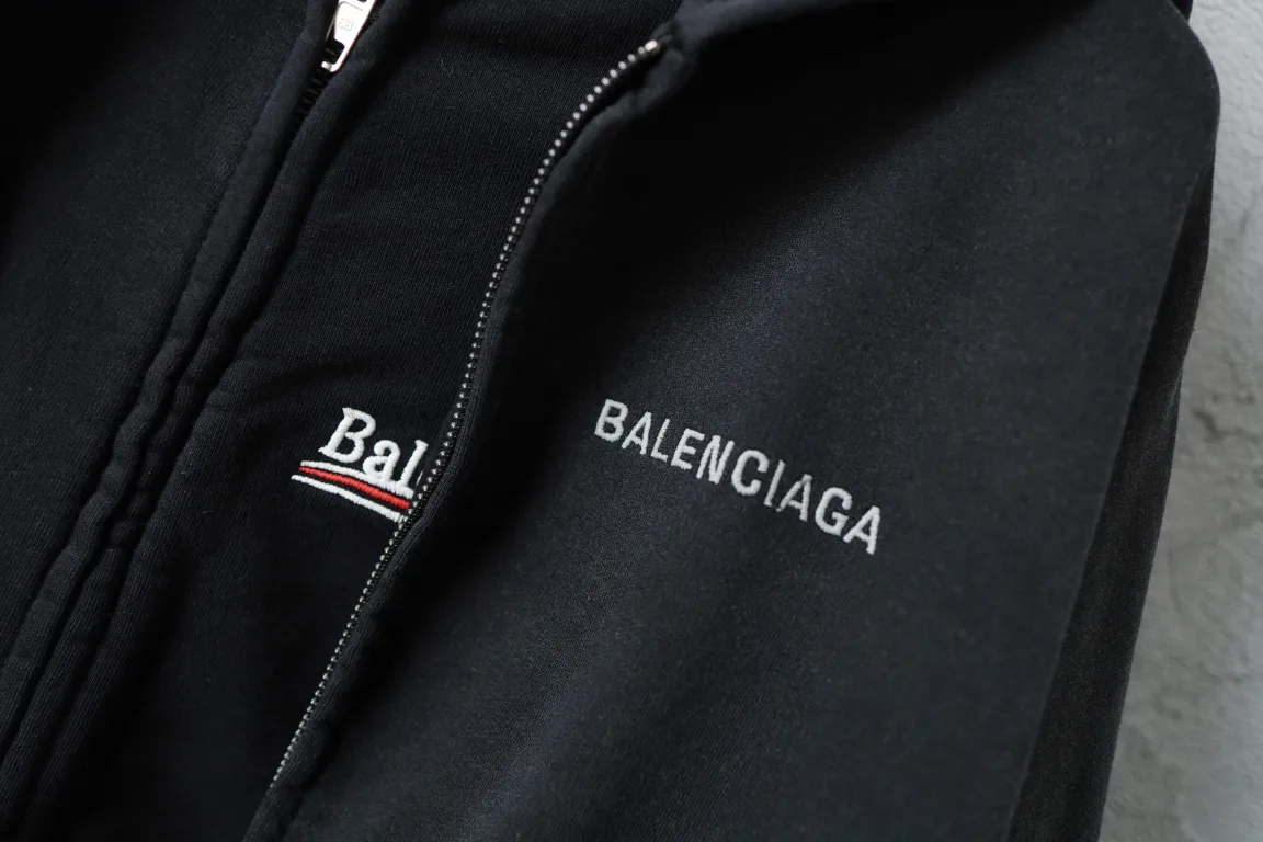 Logo-Embroidered Layered Zip-Up Hoodie D49921273 — view 16