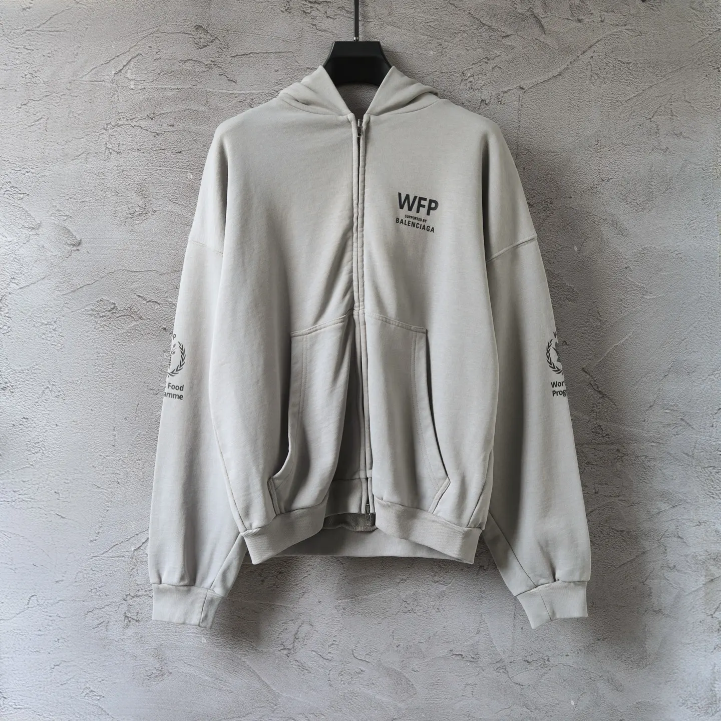 WFP Logo Print Zip-Up Hoodie D29921308