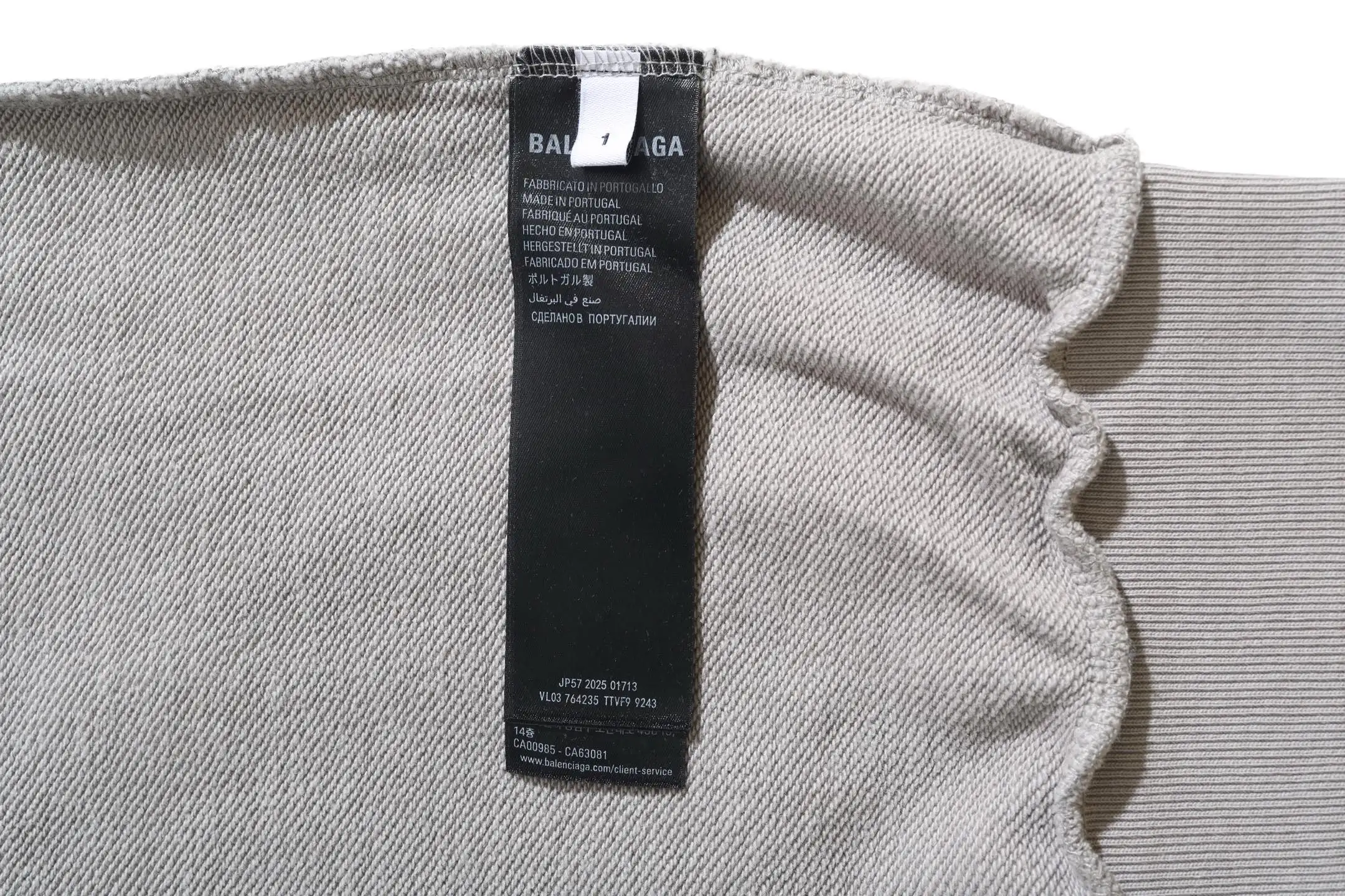 WFP Logo Print Zip-Up Hoodie D29921308 — view 18