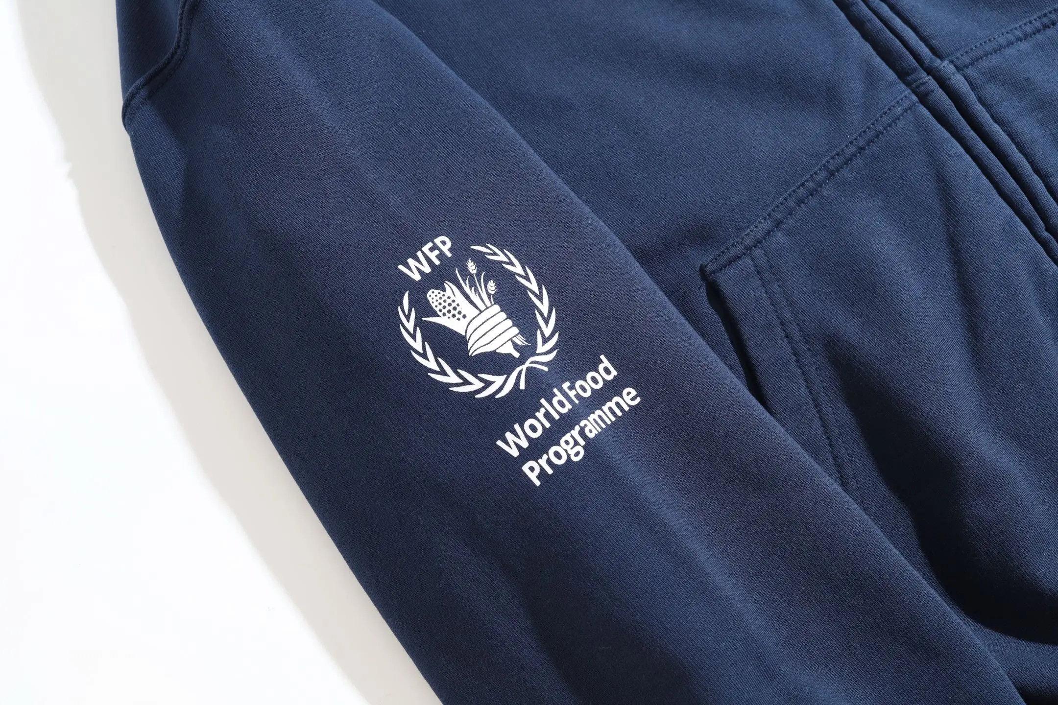 WFP Logo Print Zip-Up Hoodie D29921308 — view 31