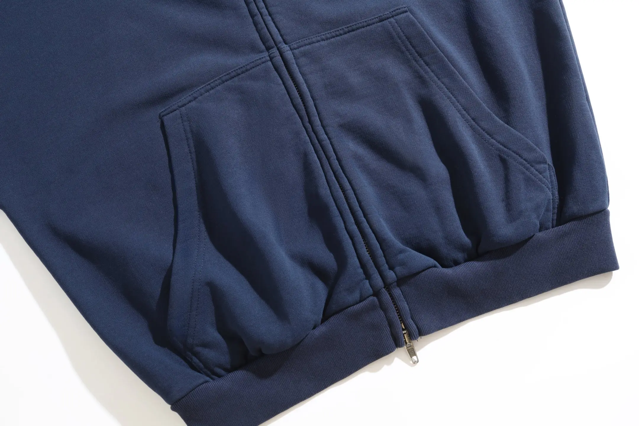 WFP Logo Print Zip-Up Hoodie D29921308 — view 32