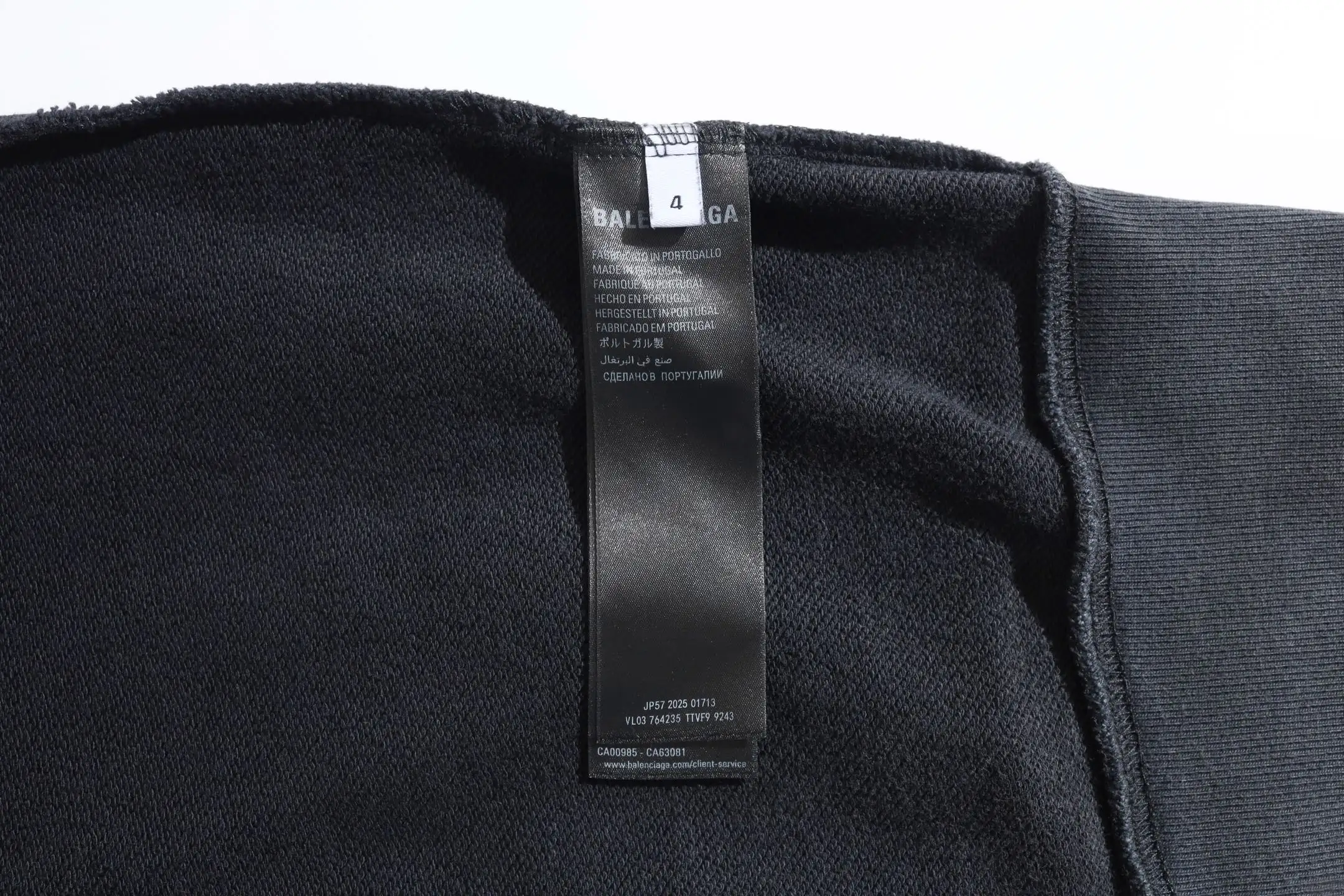 Tape Logo Zip-Up Hoodie D29918775 — view 17