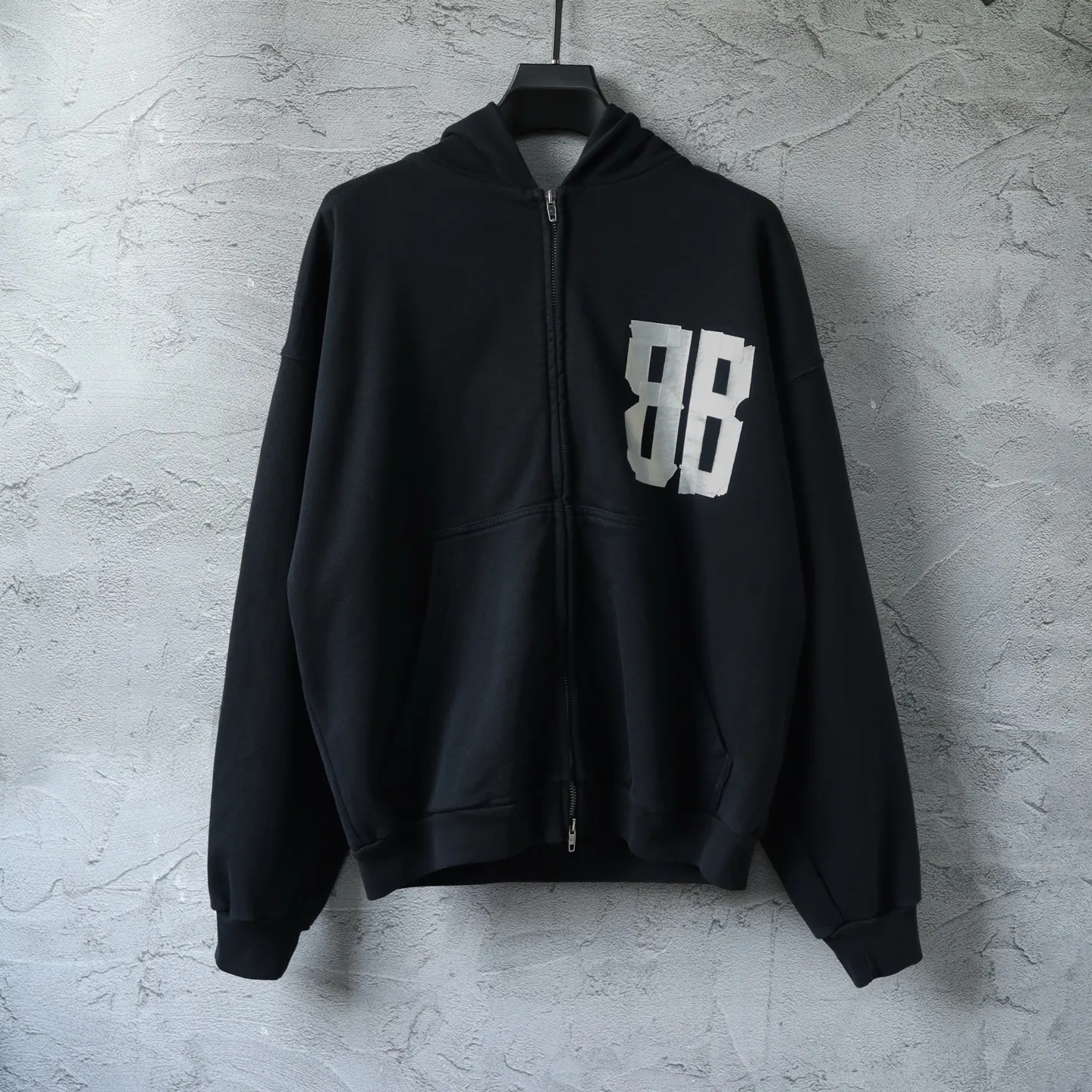 Tape Logo Zip-Up Hoodie D28918773 — view 2