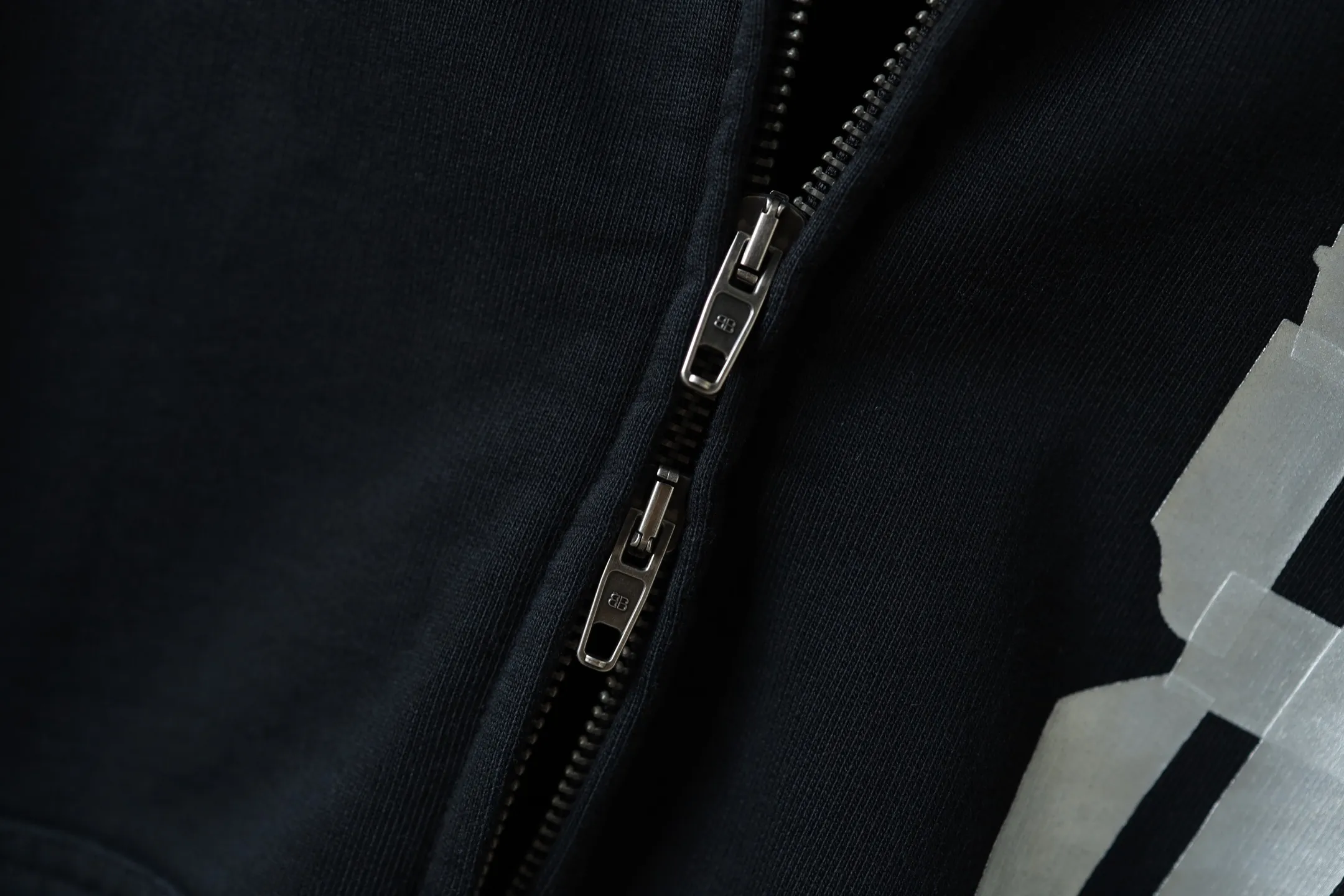 Tape Logo Zip-Up Hoodie D28918773 — view 5