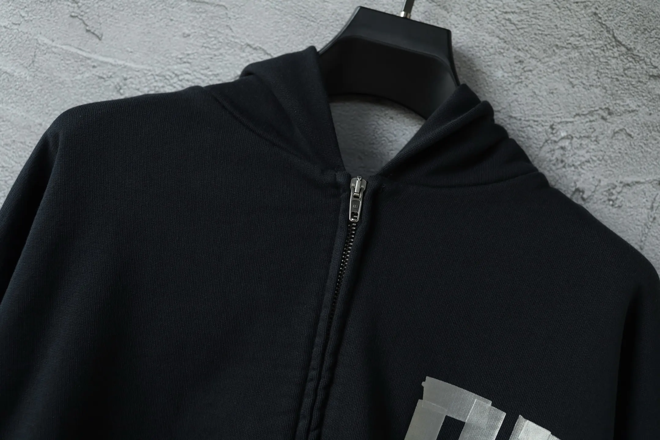 Tape Logo Zip-Up Hoodie D28918773 — view 7