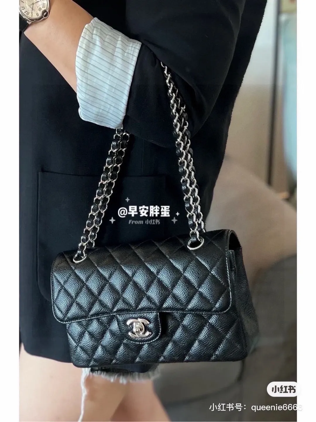 Classic Flap Bag in Caviar Leather D32017928 — view 2