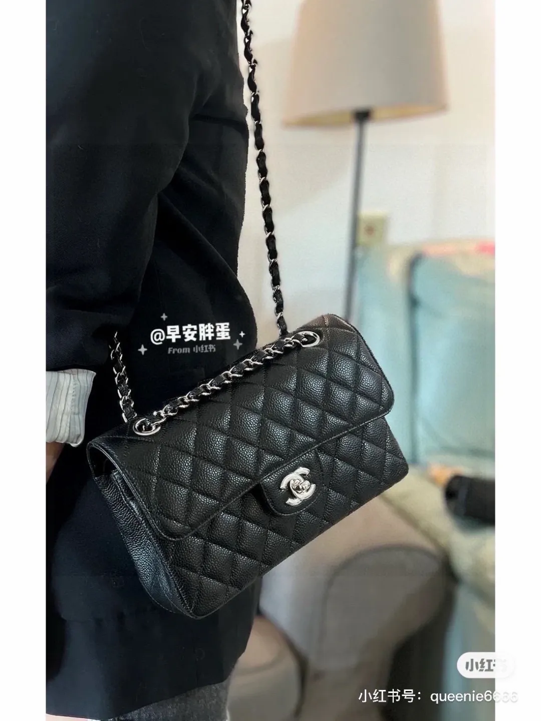 Classic Flap Bag in Caviar Leather D32017928 — view 7