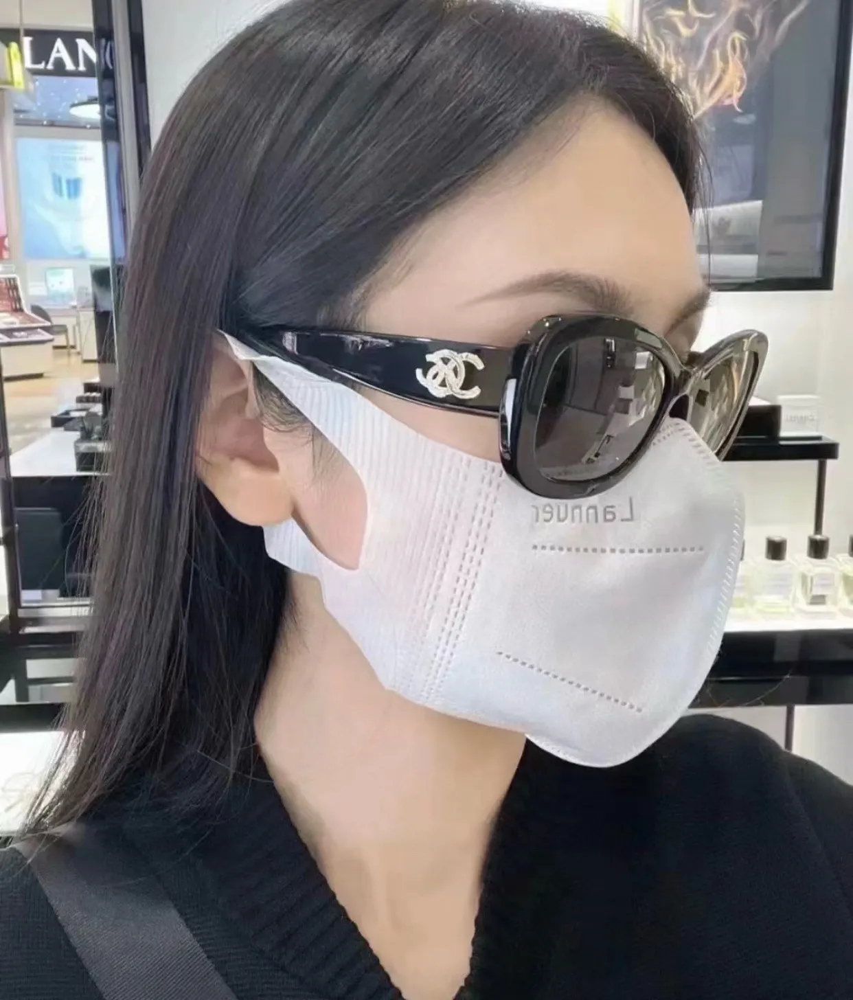 Oval Polarized Sunglasses with Crystal Logo D20018543 — view 2