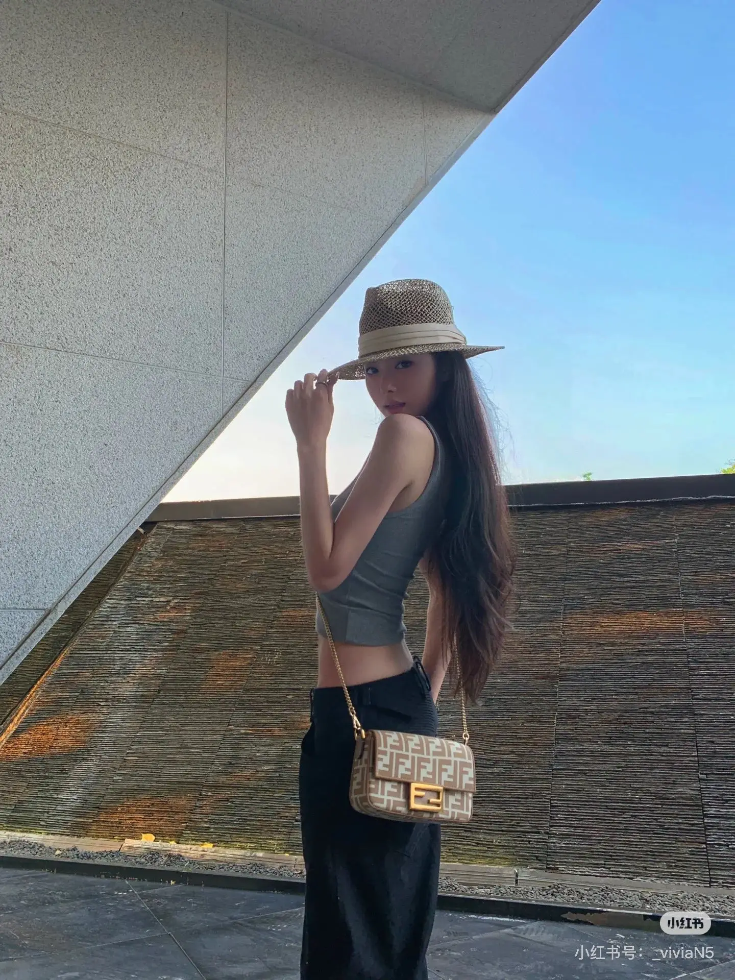Fendi Baguette Shoulder Bag D28518221 — view 5