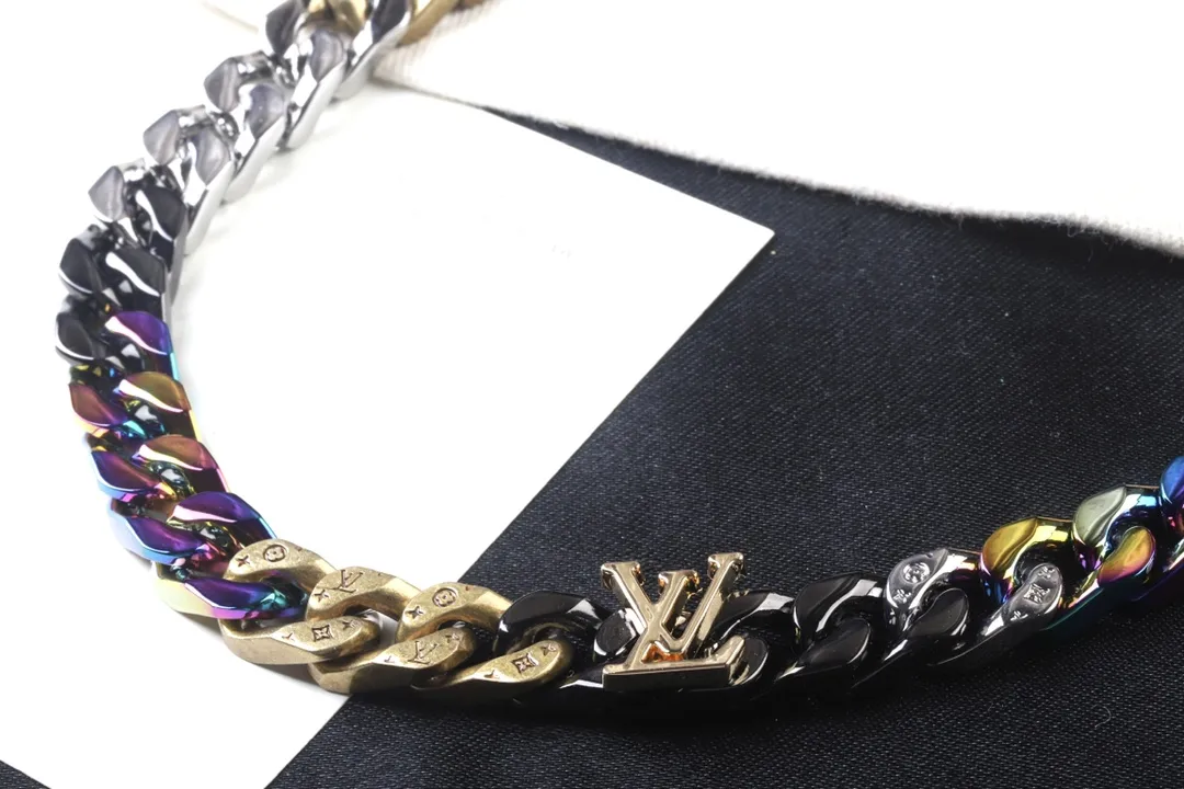 Monogram Chain Links Patches Necklace D21016752 — view 3
