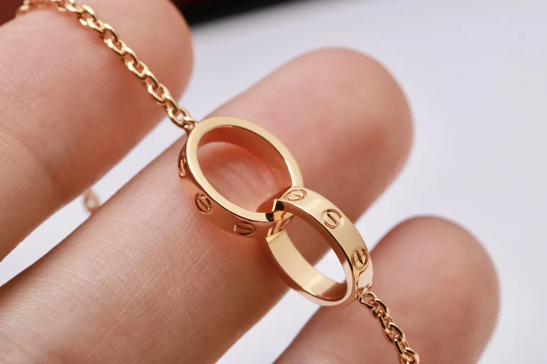 Love Interlocking Double Ring Bracelet D15016886 — view 5