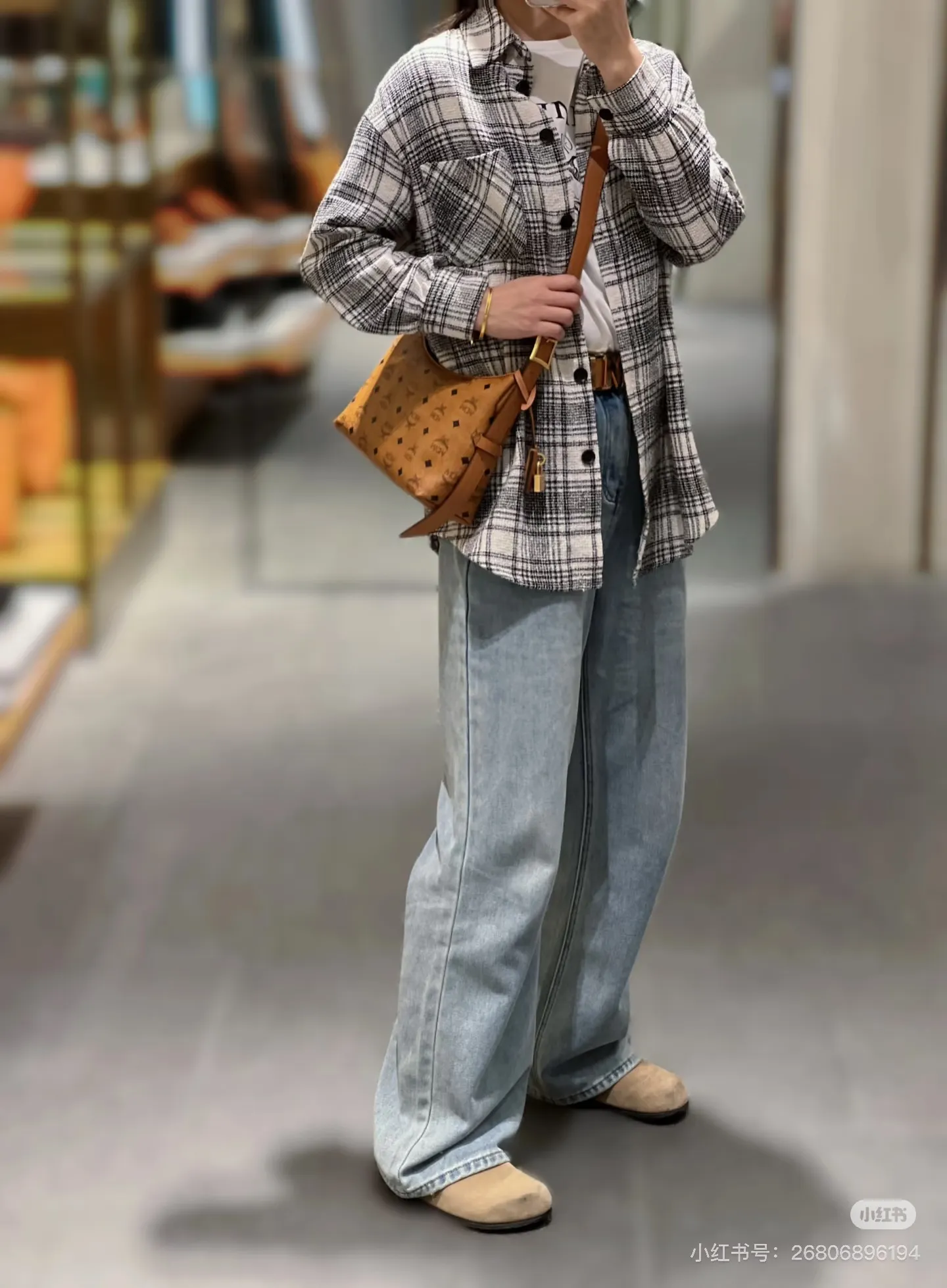 MCM Visetos Hobo Shoulder Bag D27517945 — view 2