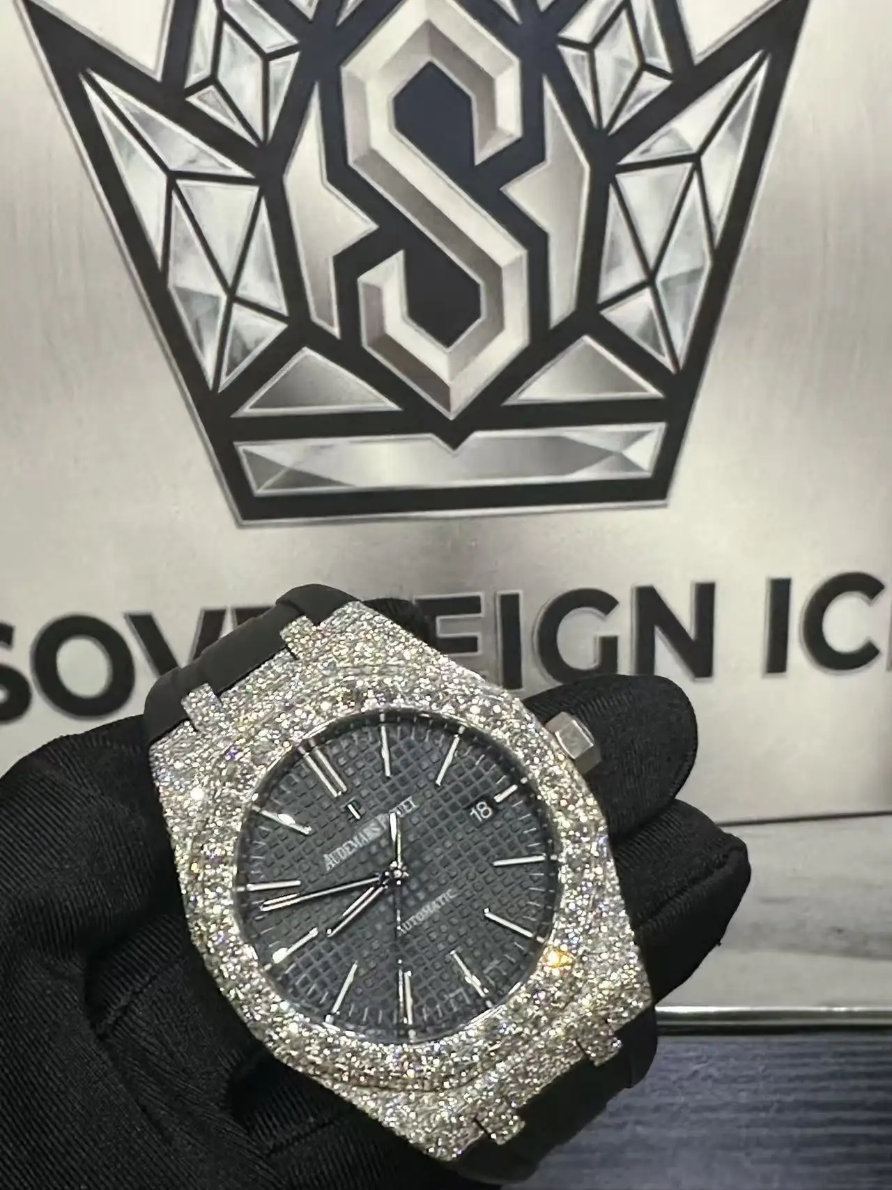 VVS Moissanite Audemars Piguet Royal Oak Collection D680018591