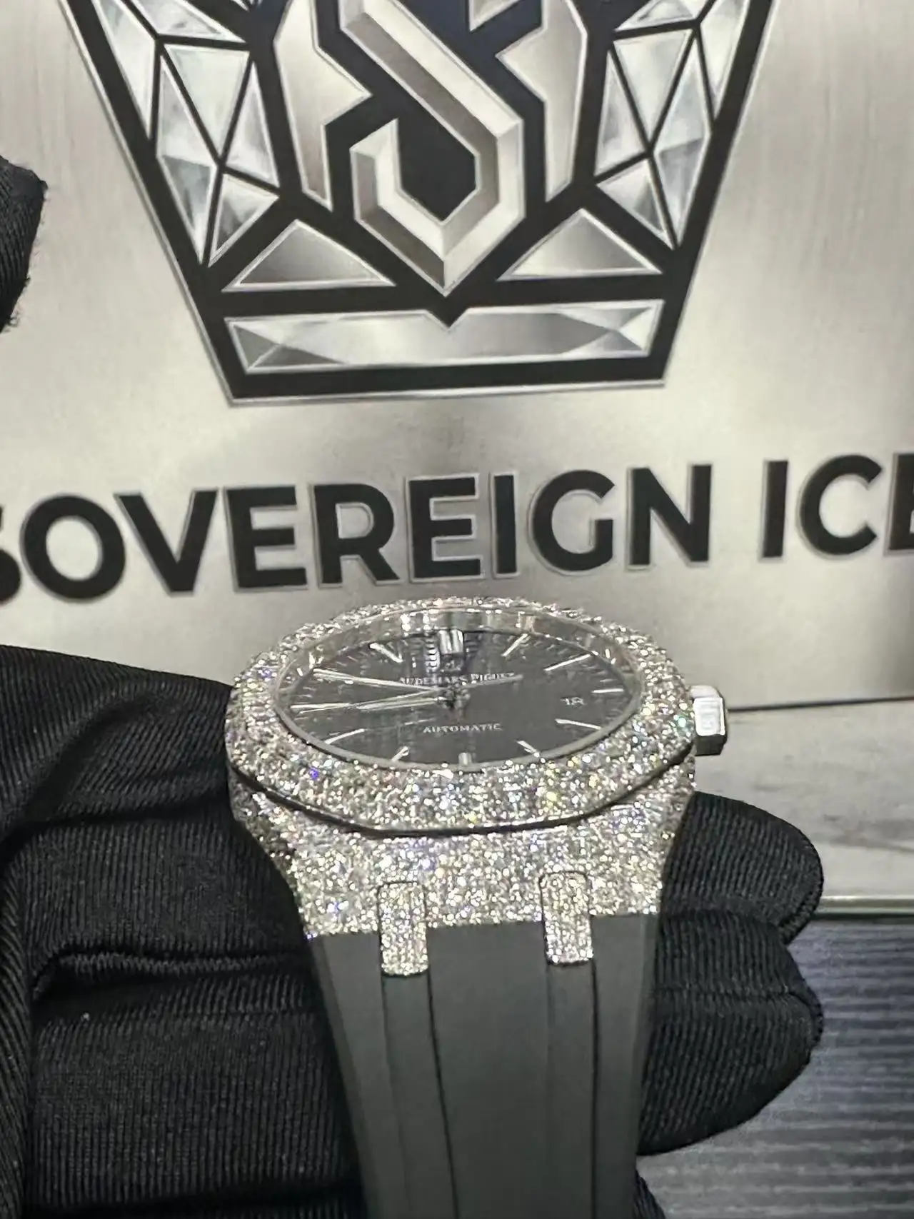VVS Moissanite Audemars Piguet Royal Oak Collection D680018591 — view 4