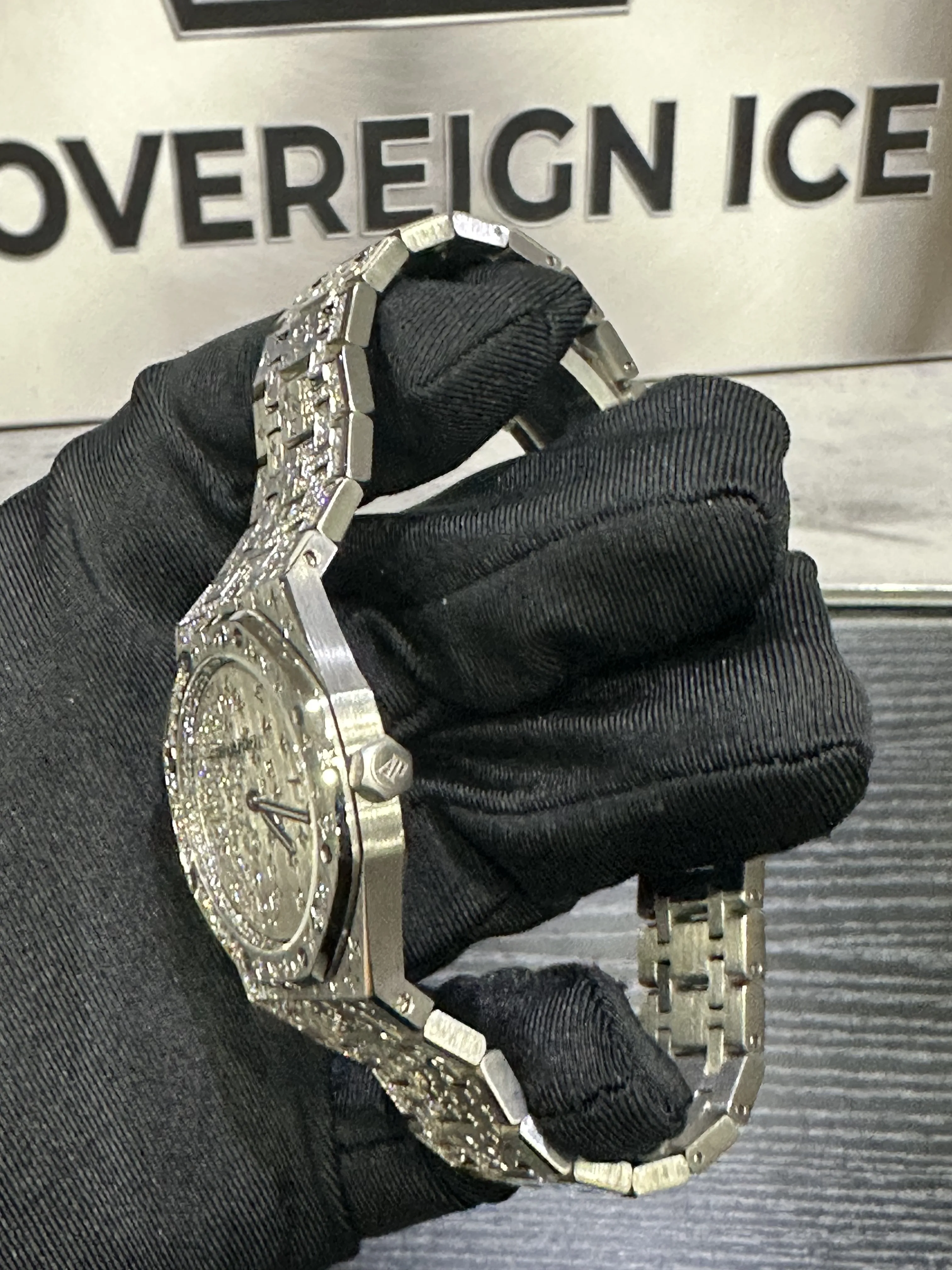 Audemars Piguet Royal Oak (VVS lab-grown diamond watch) D2700018598 — view 5