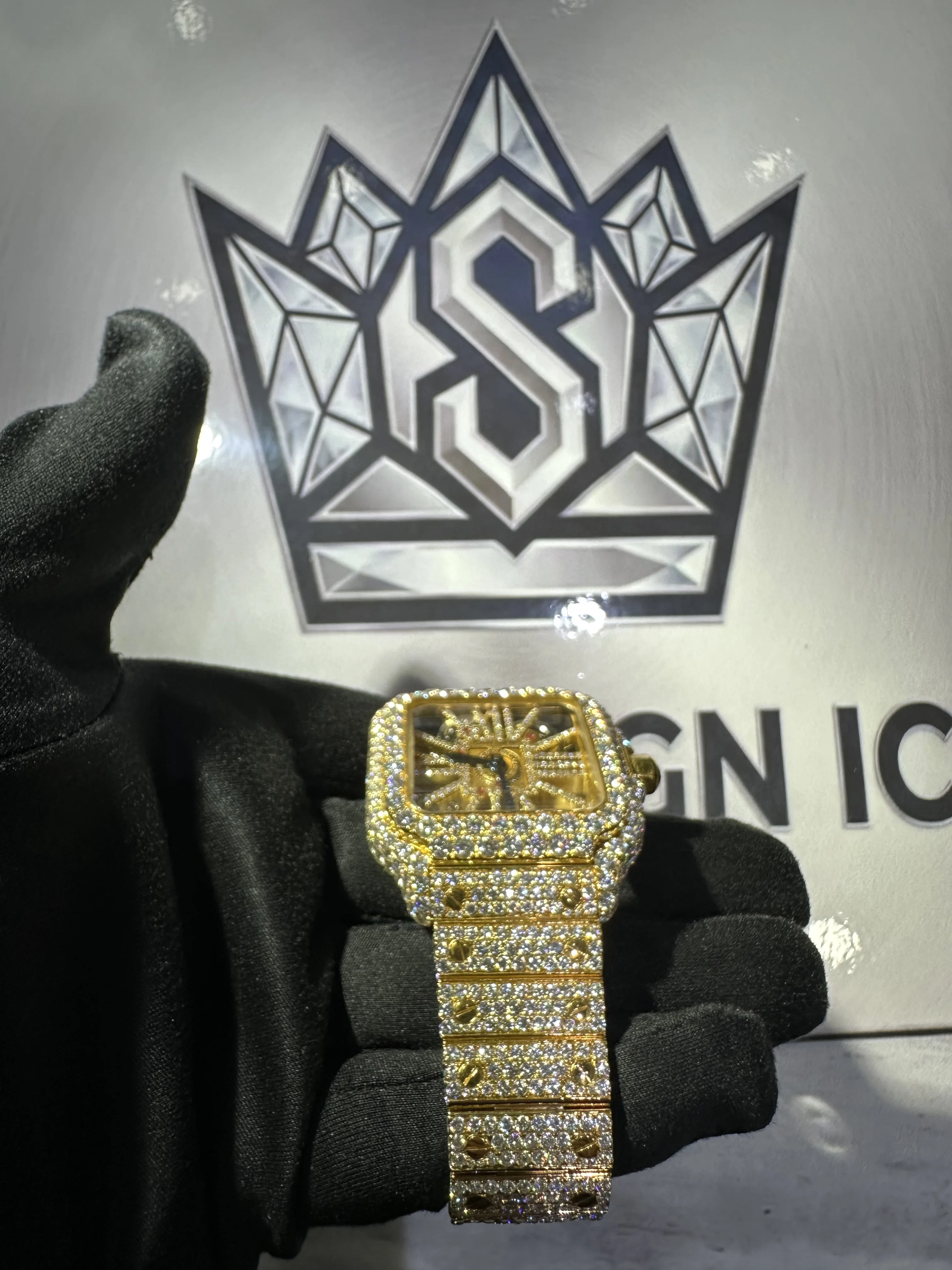 Cartier VVS Moissanite Watch, Gold D1005018608 — view 3